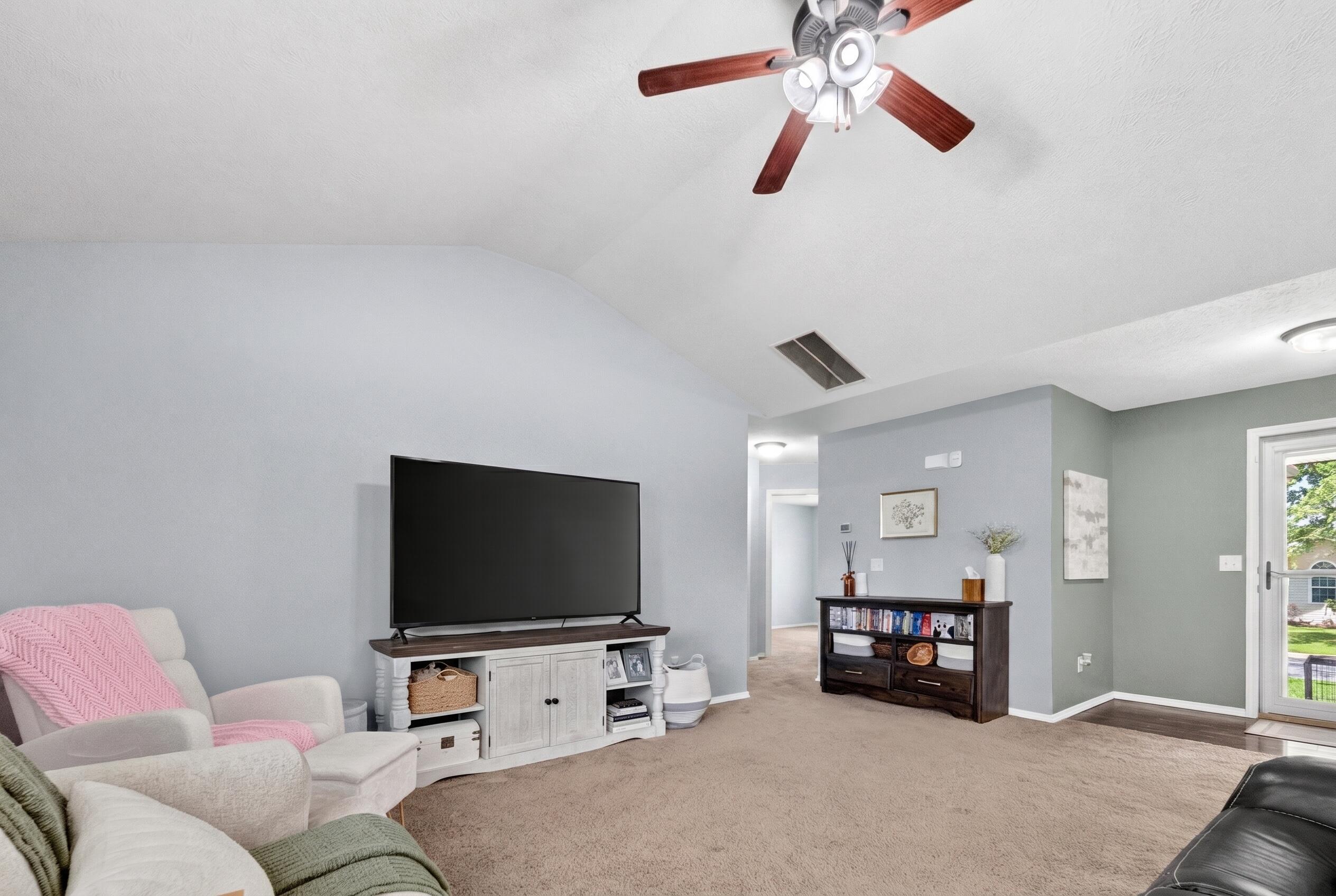 Photo 9 - Residential for sale – 210  Dogwood Street  Sparta, MO
