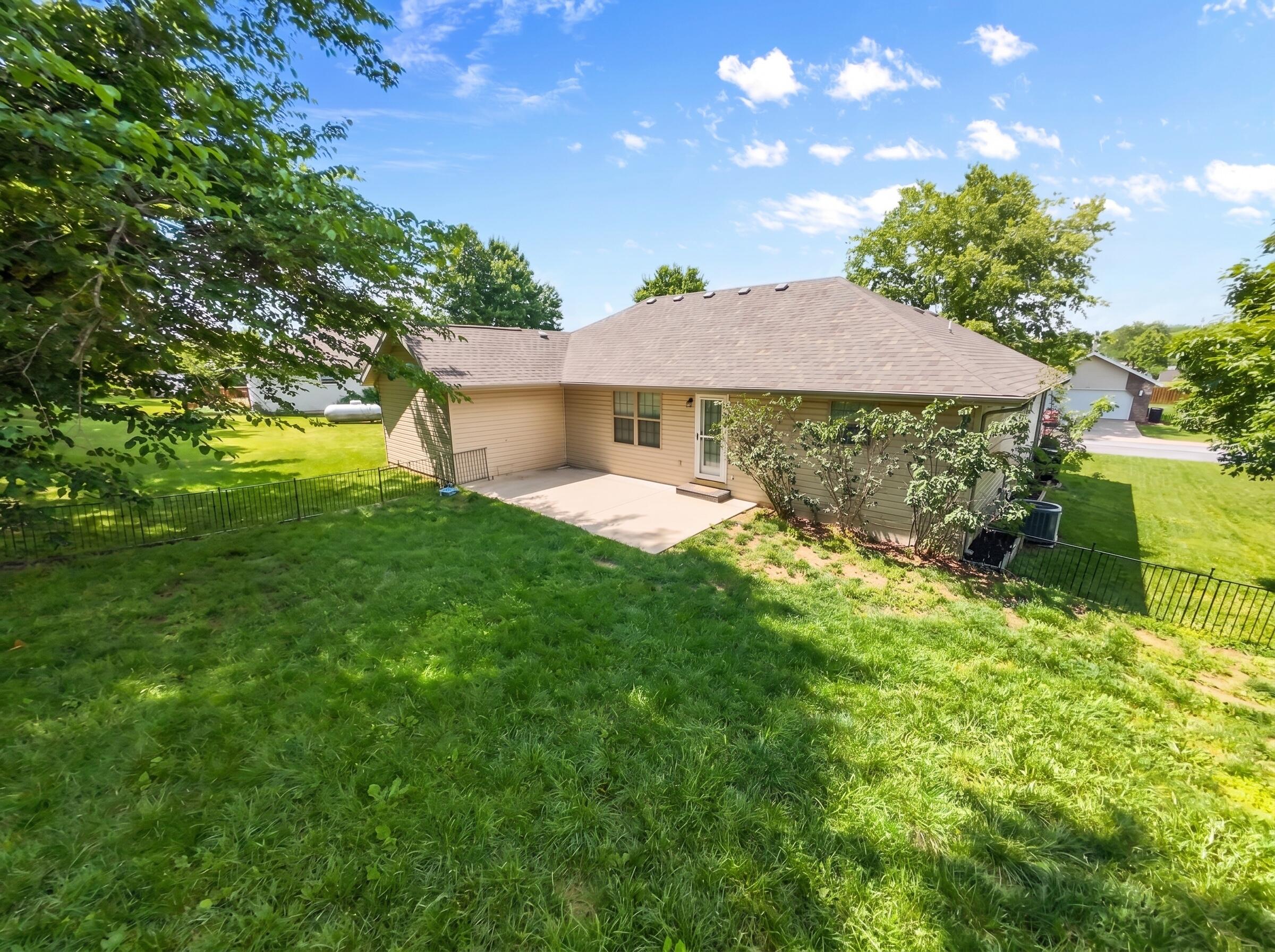 Photo 37 - Residential for sale – 210  Dogwood Street  Sparta, MO