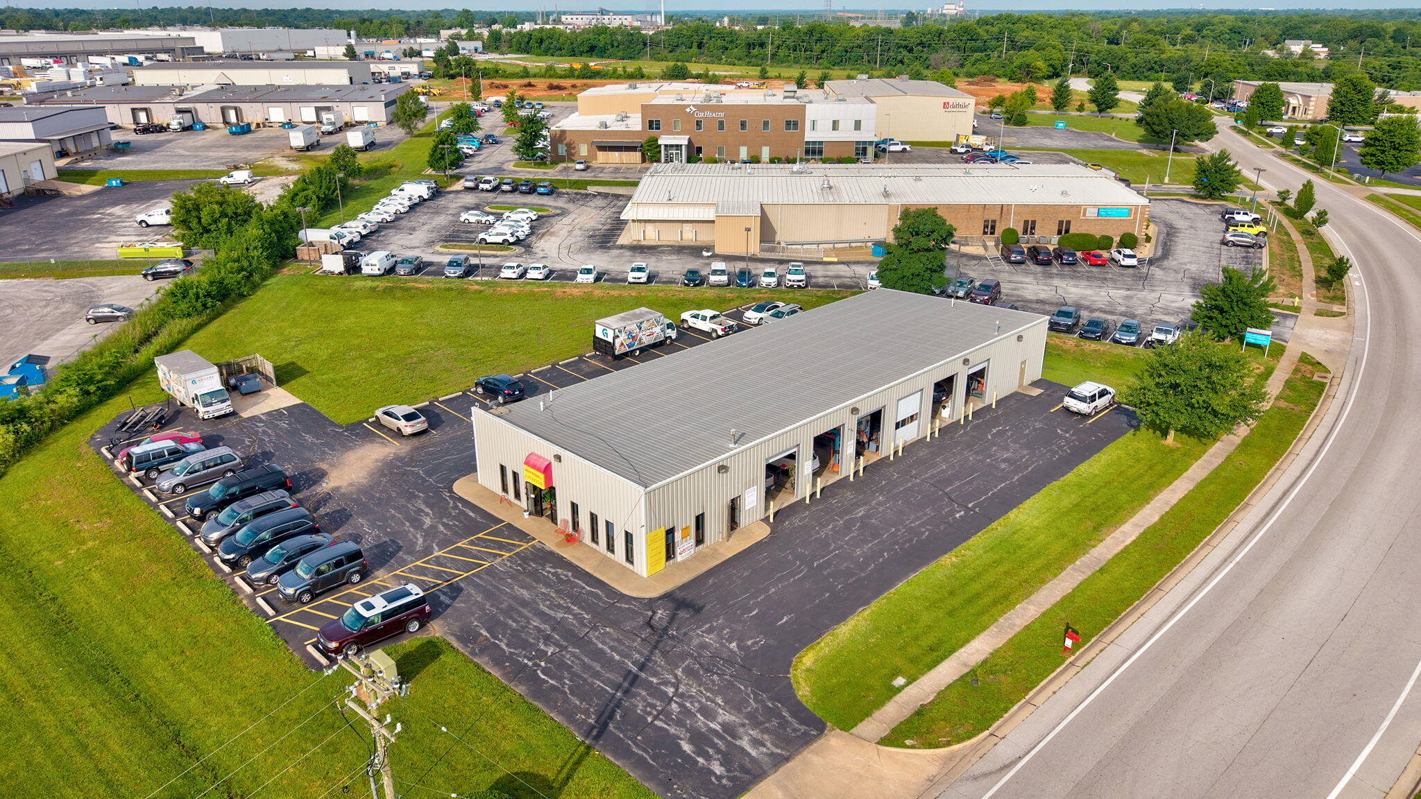 Photo 6 - Commercial Sale for sale – 2140 W Sunset Street  Springfield, MO
