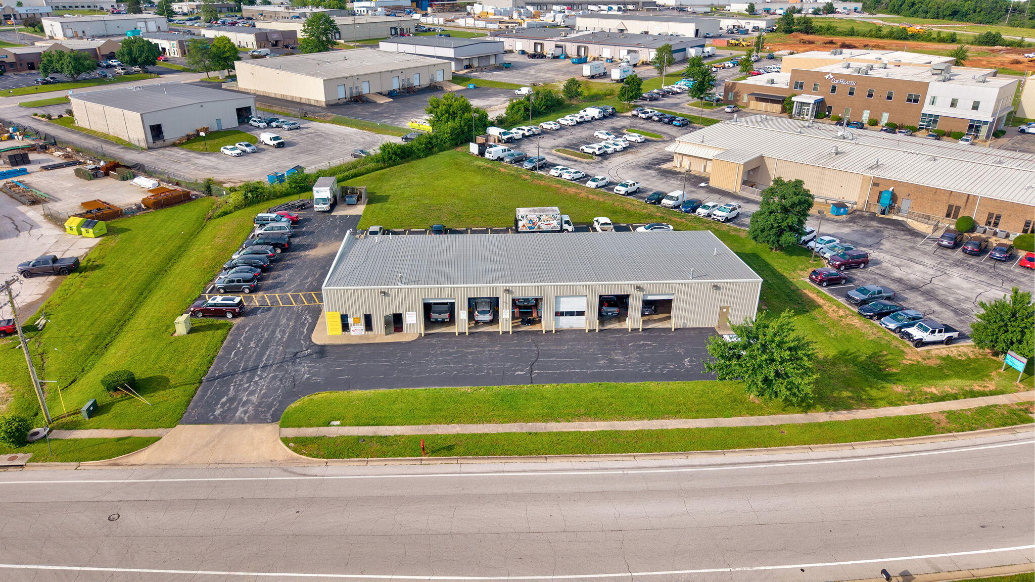 Photo 7 - Commercial Sale for sale – 2140 W Sunset Street  Springfield, MO