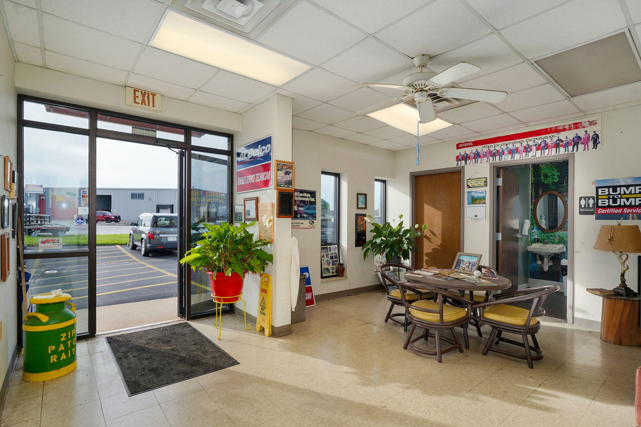 Photo 8 - Commercial Sale for sale – 2140 W Sunset Street  Springfield, MO