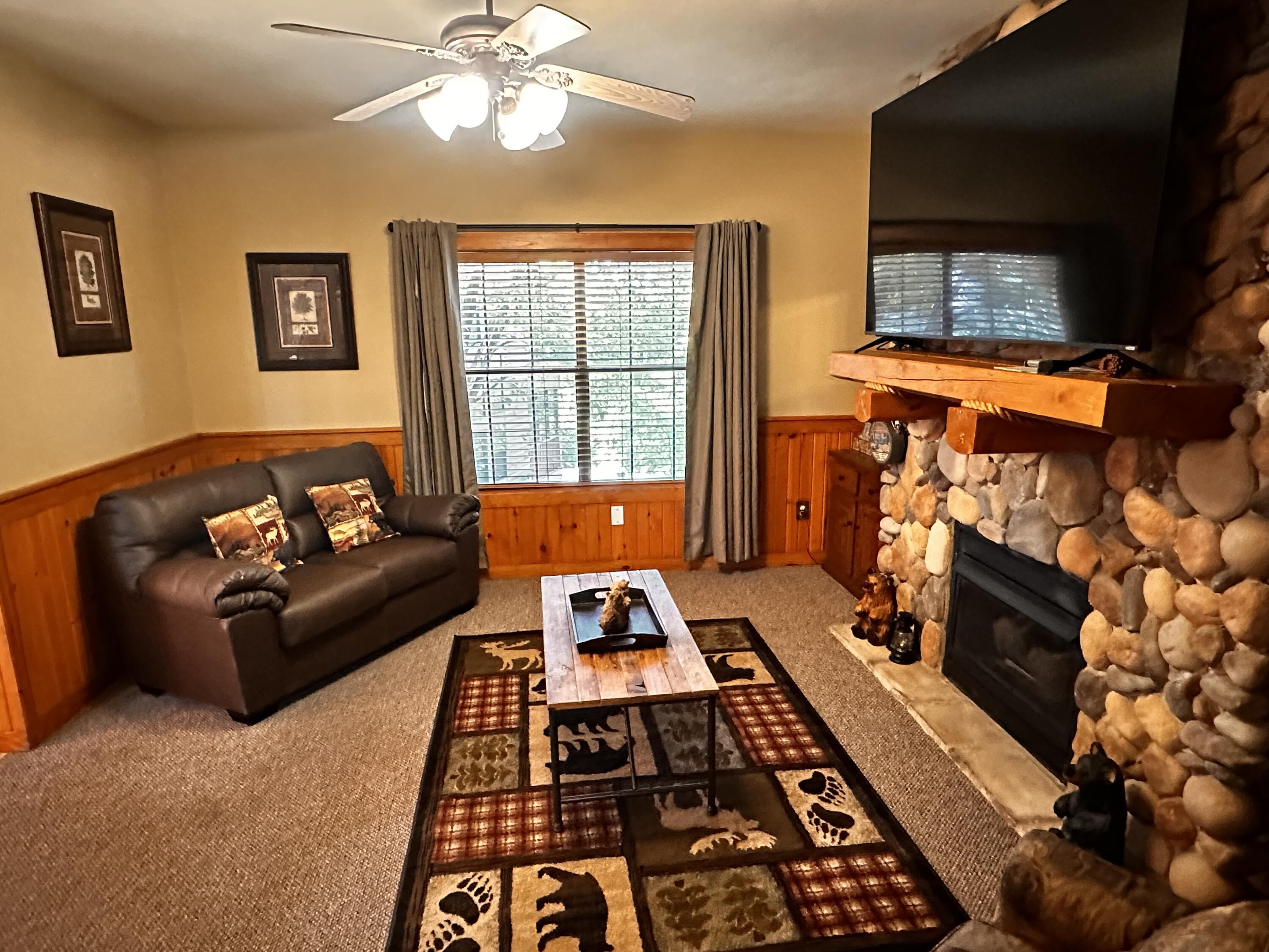 Photo 13 - Residential for sale – 264  Oak Ridge Road  Branson, MO