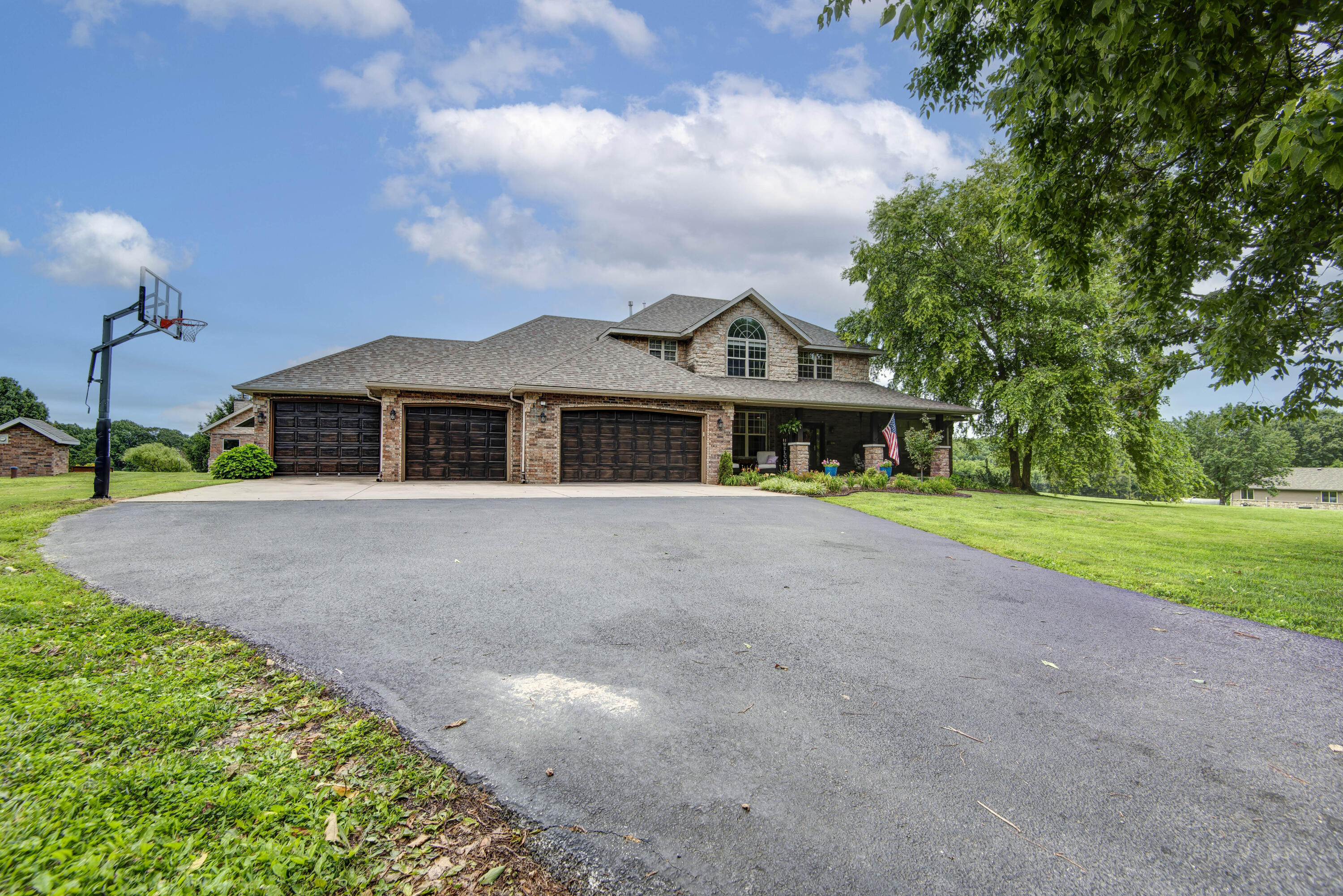 Photo 75 - Residential for sale – 1106 N Pebble Creek Drive  Nixa, MO