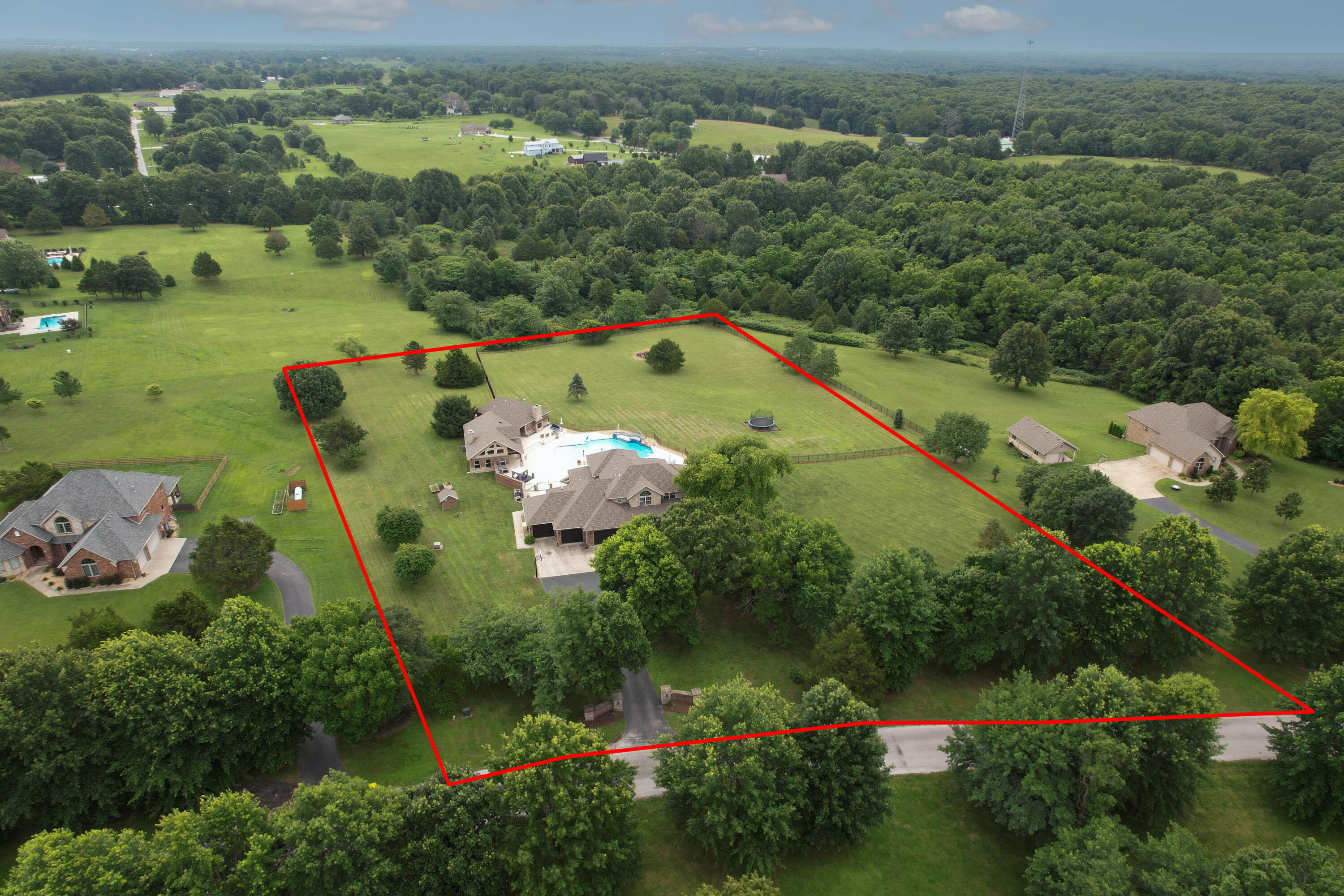 Photo 76 - Residential for sale – 1106 N Pebble Creek Drive  Nixa, MO