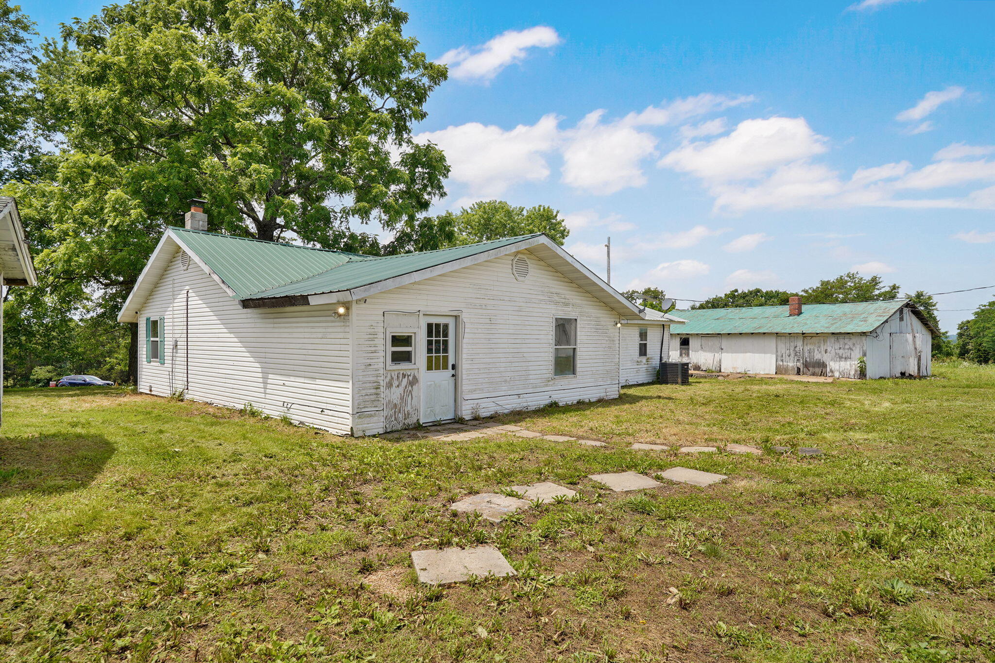 Photo 8 - Residential for sale – 30017  Jeffries Road  Richland, MO