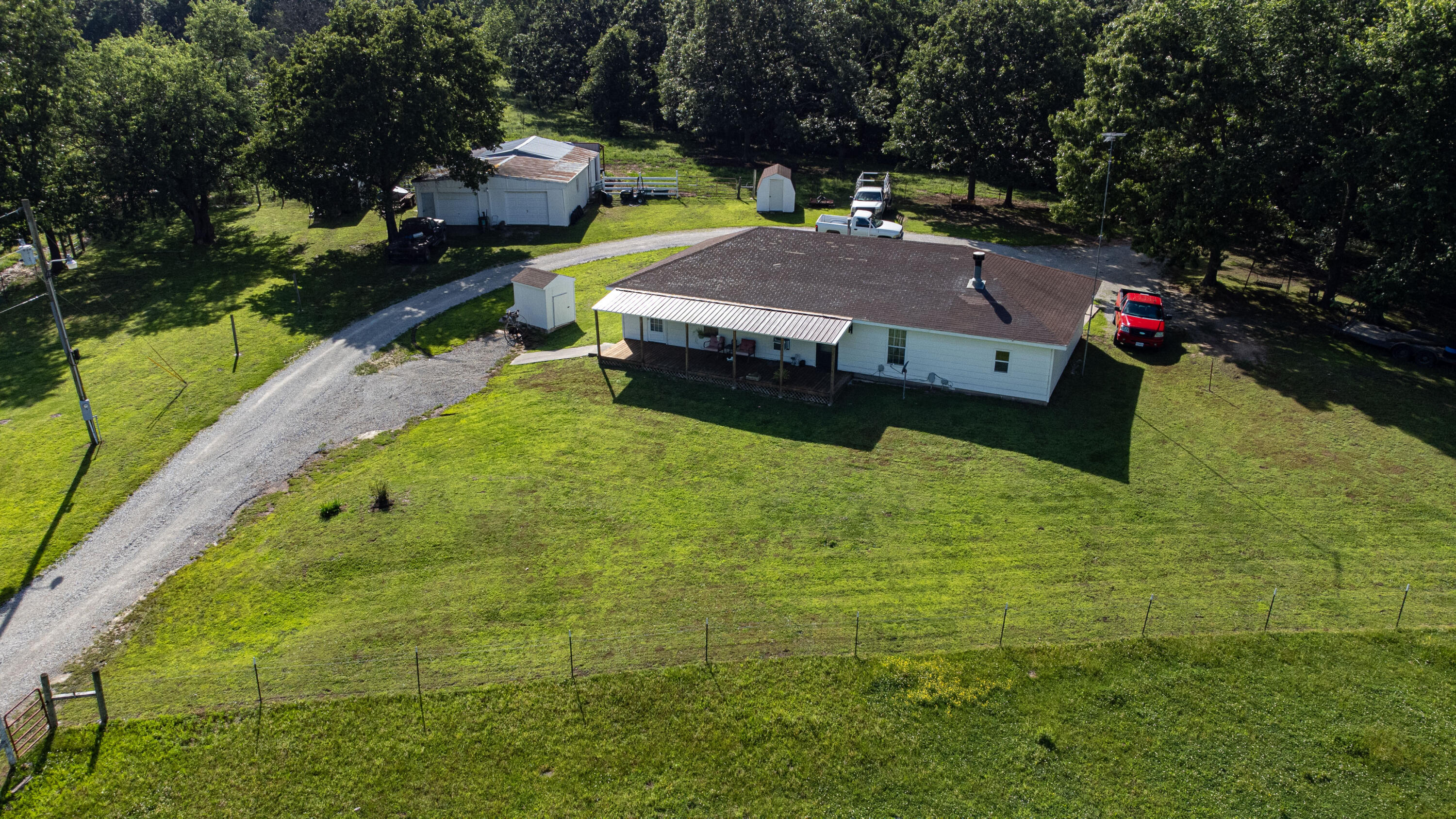Photo 5 - Residential for sale – 240 S 701 Road  El Dorado Springs, MO