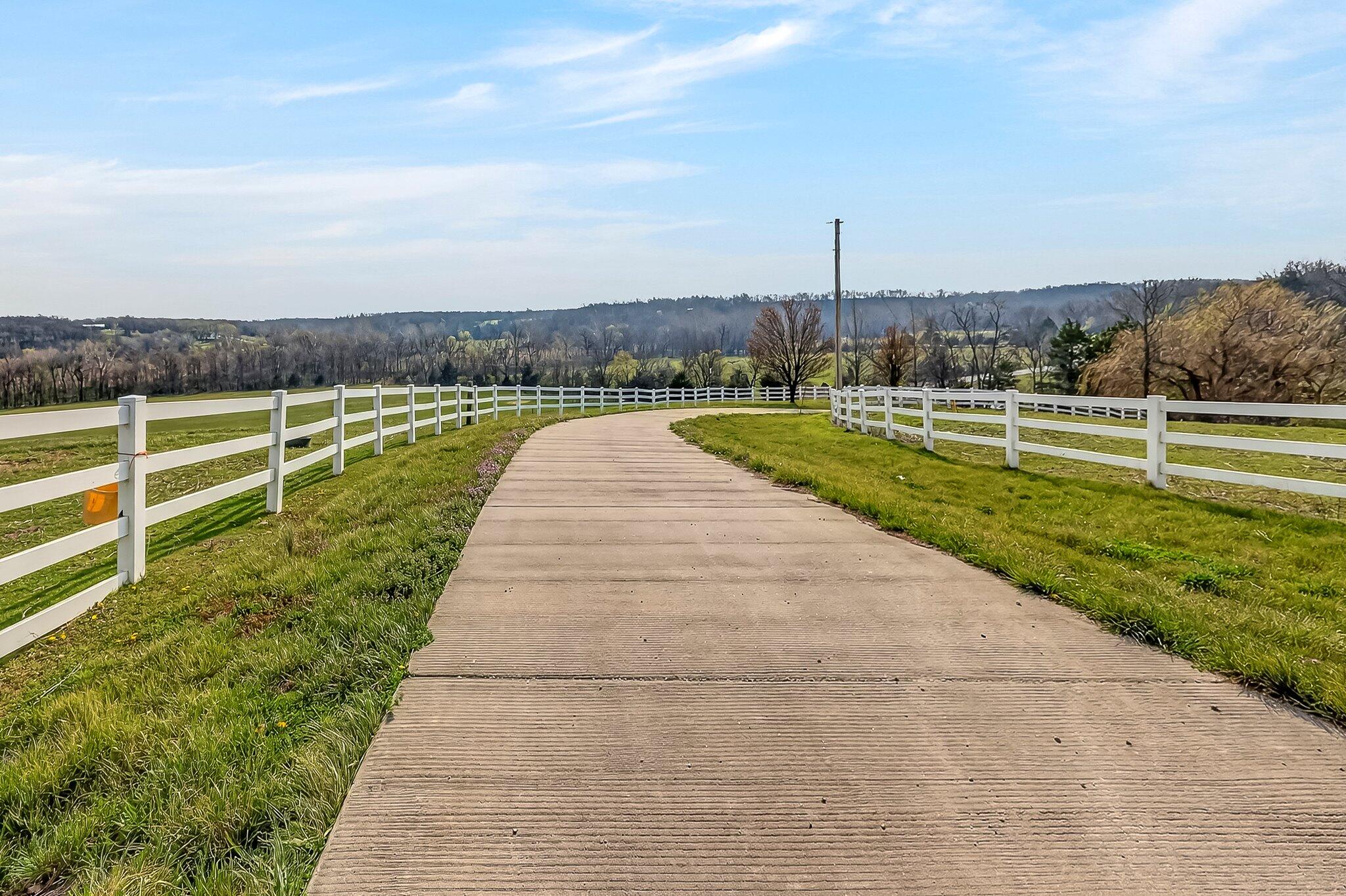 Photo 8 - Farm for sale – 3735  Meyers Hollow Road  Marshfield, MO