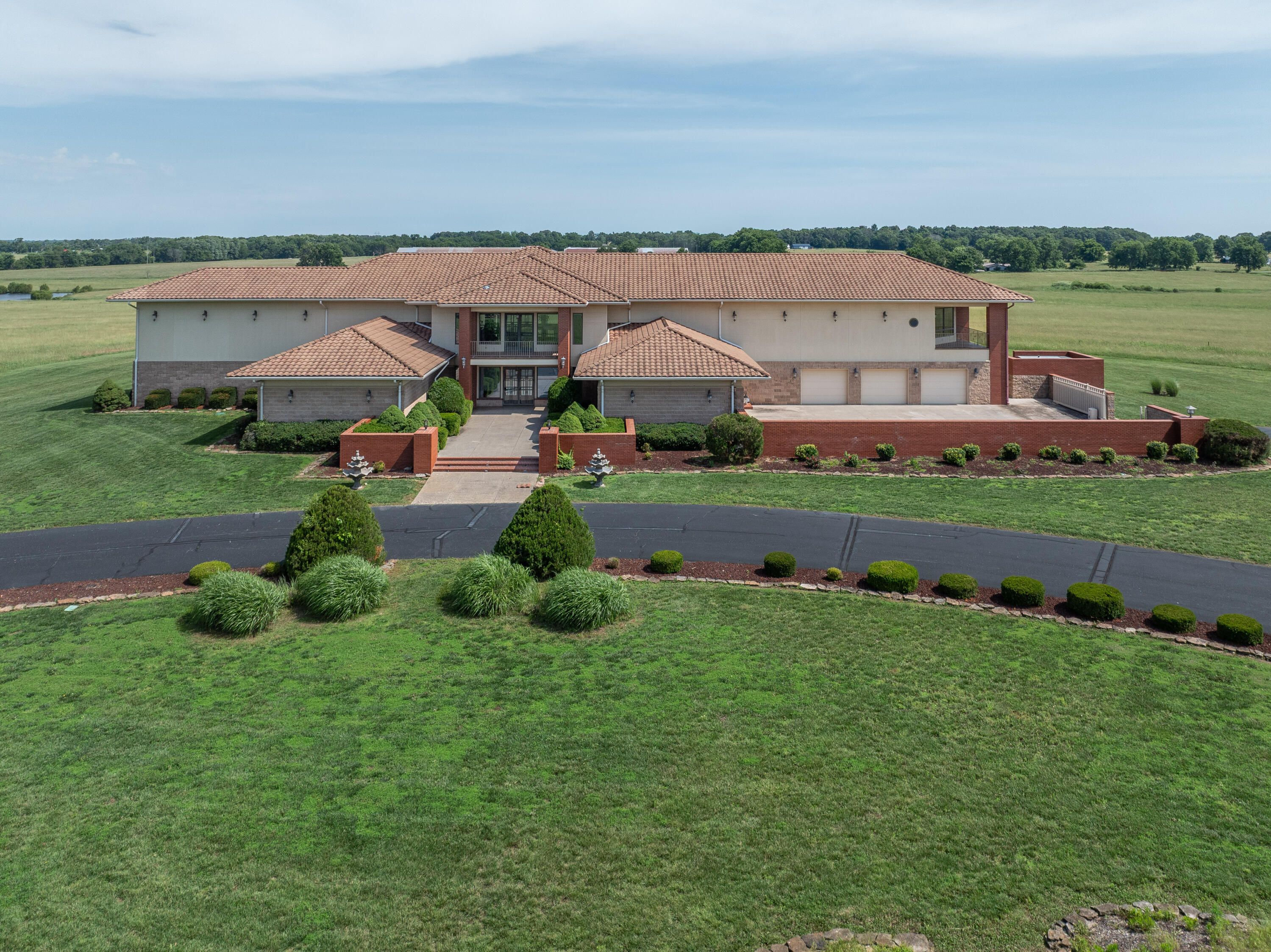 Photo 7 - Residential for sale – 20478  Lawrence 2180   Aurora, MO