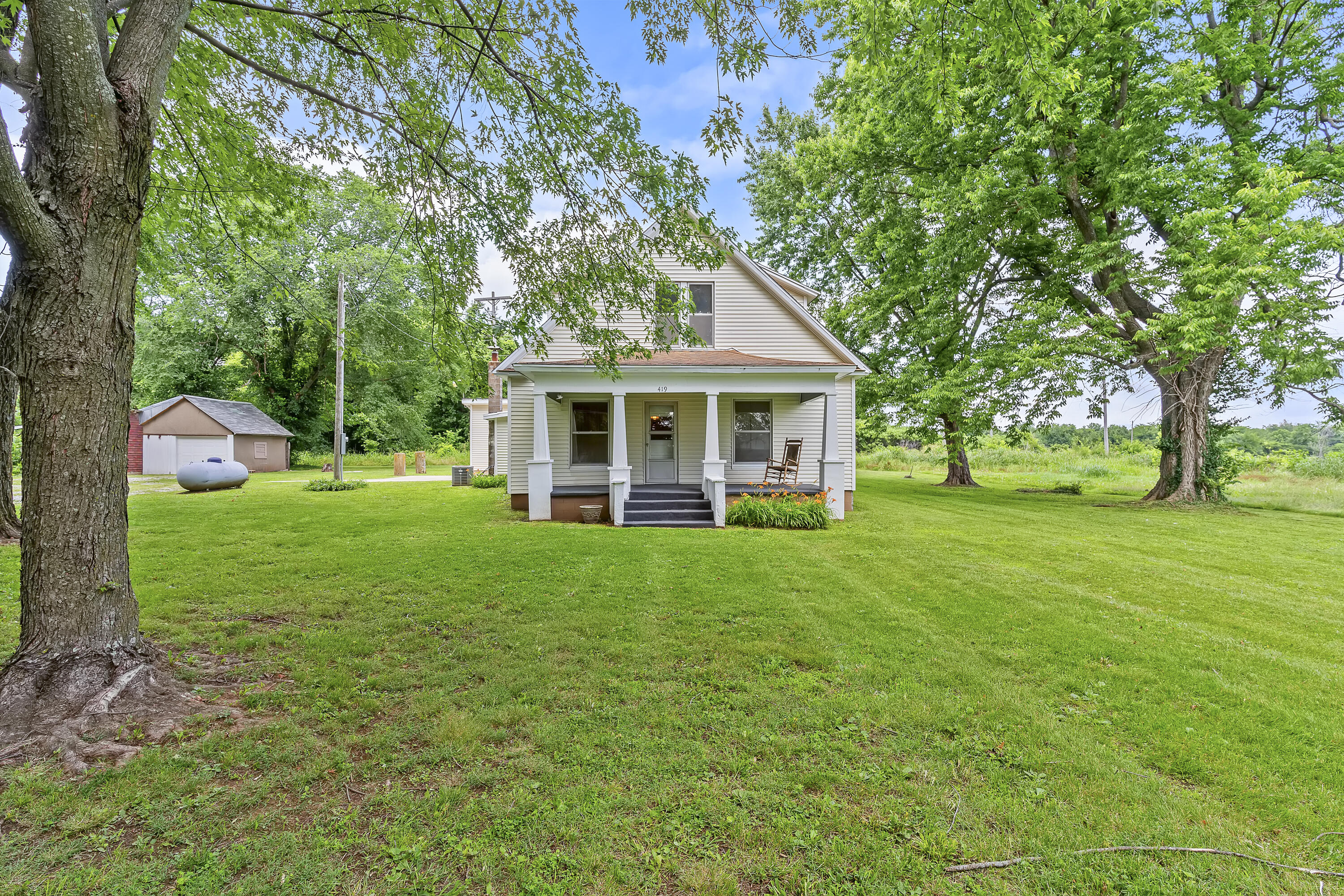 Photo 2 - Residential for sale – 419 E New Melville Road  Willard, MO