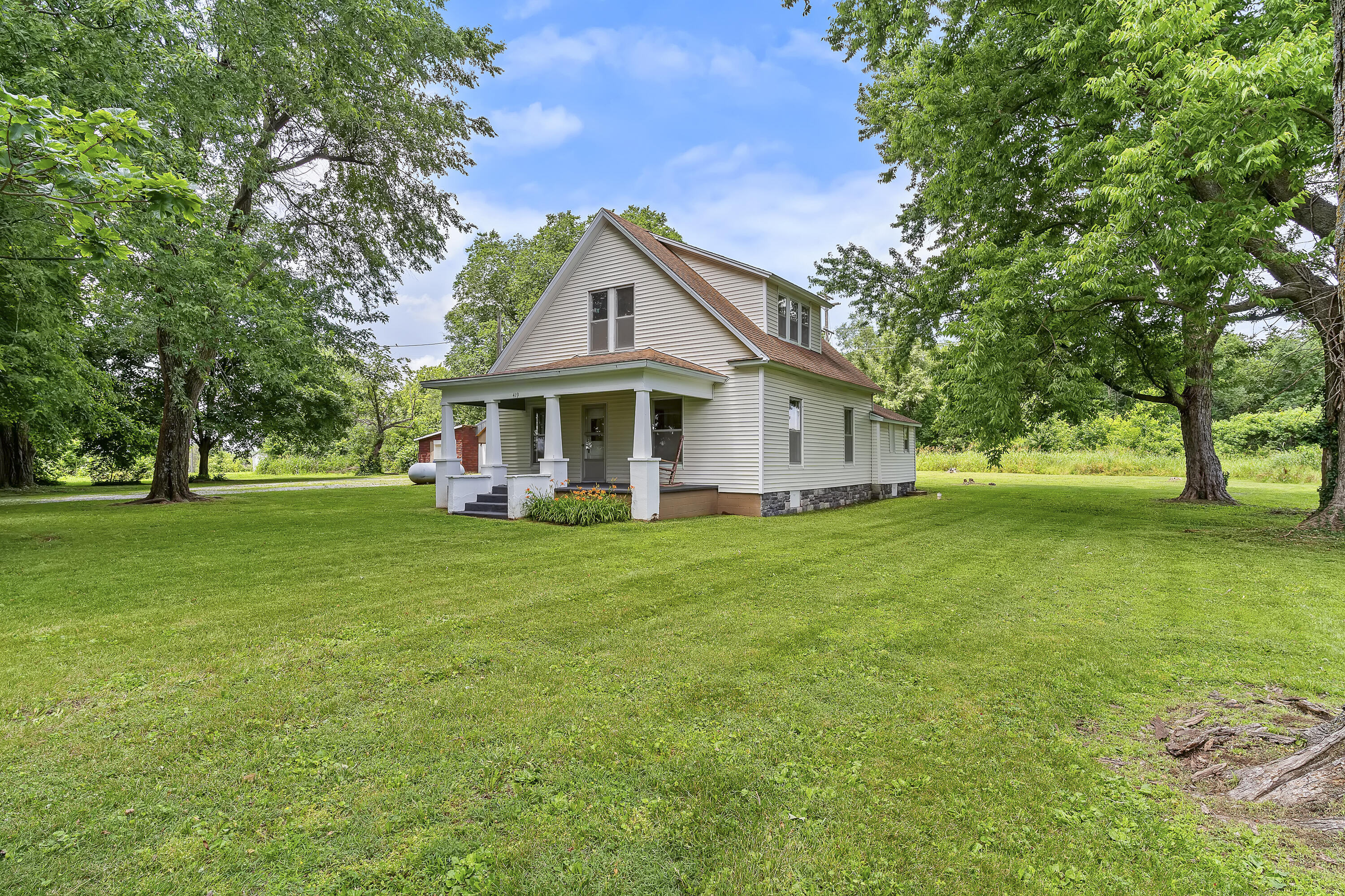 Photo 3 - Residential for sale – 419 E New Melville Road  Willard, MO