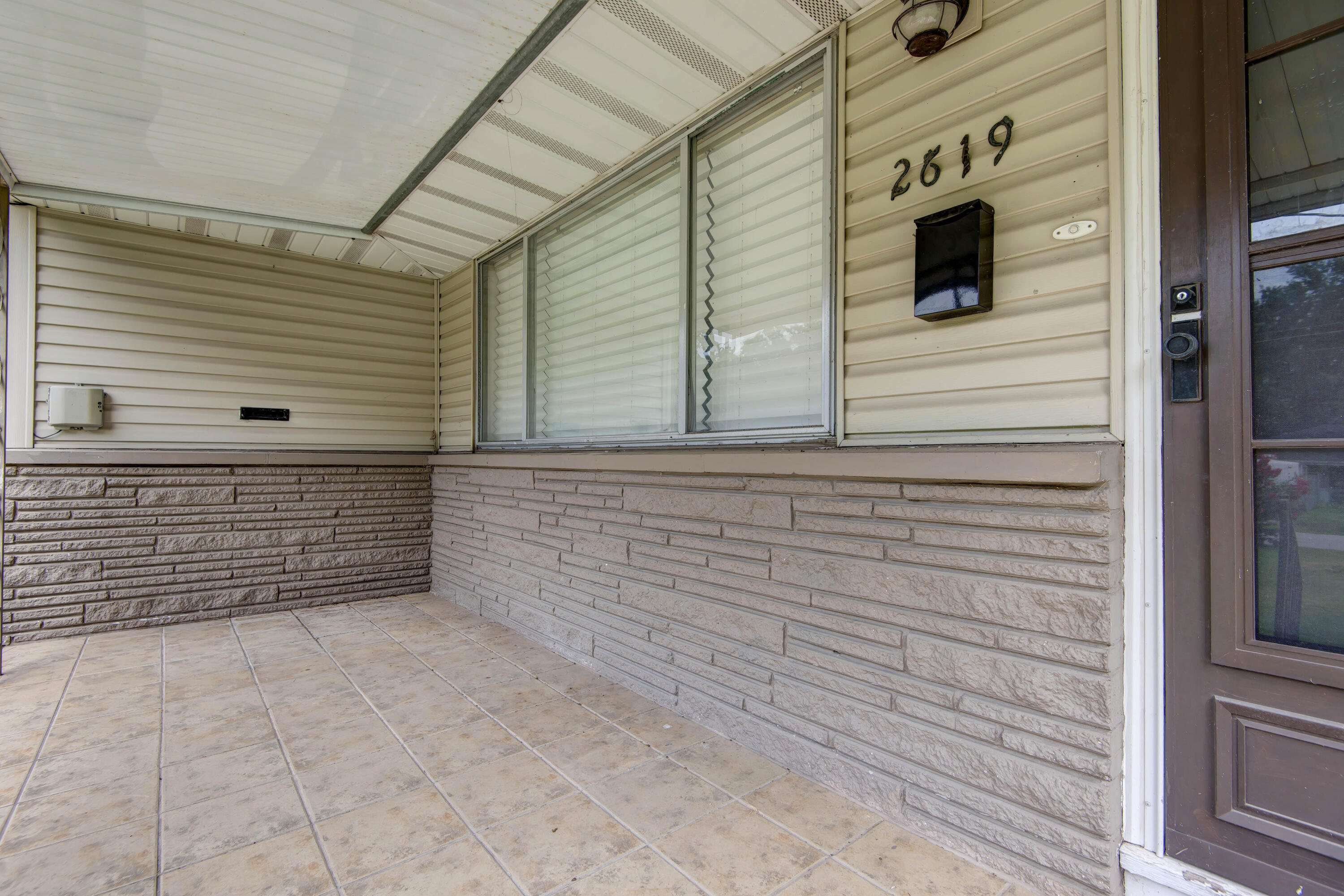 Photo 3 - Residential for sale – 2619 E Stanford Street  Springfield, MO