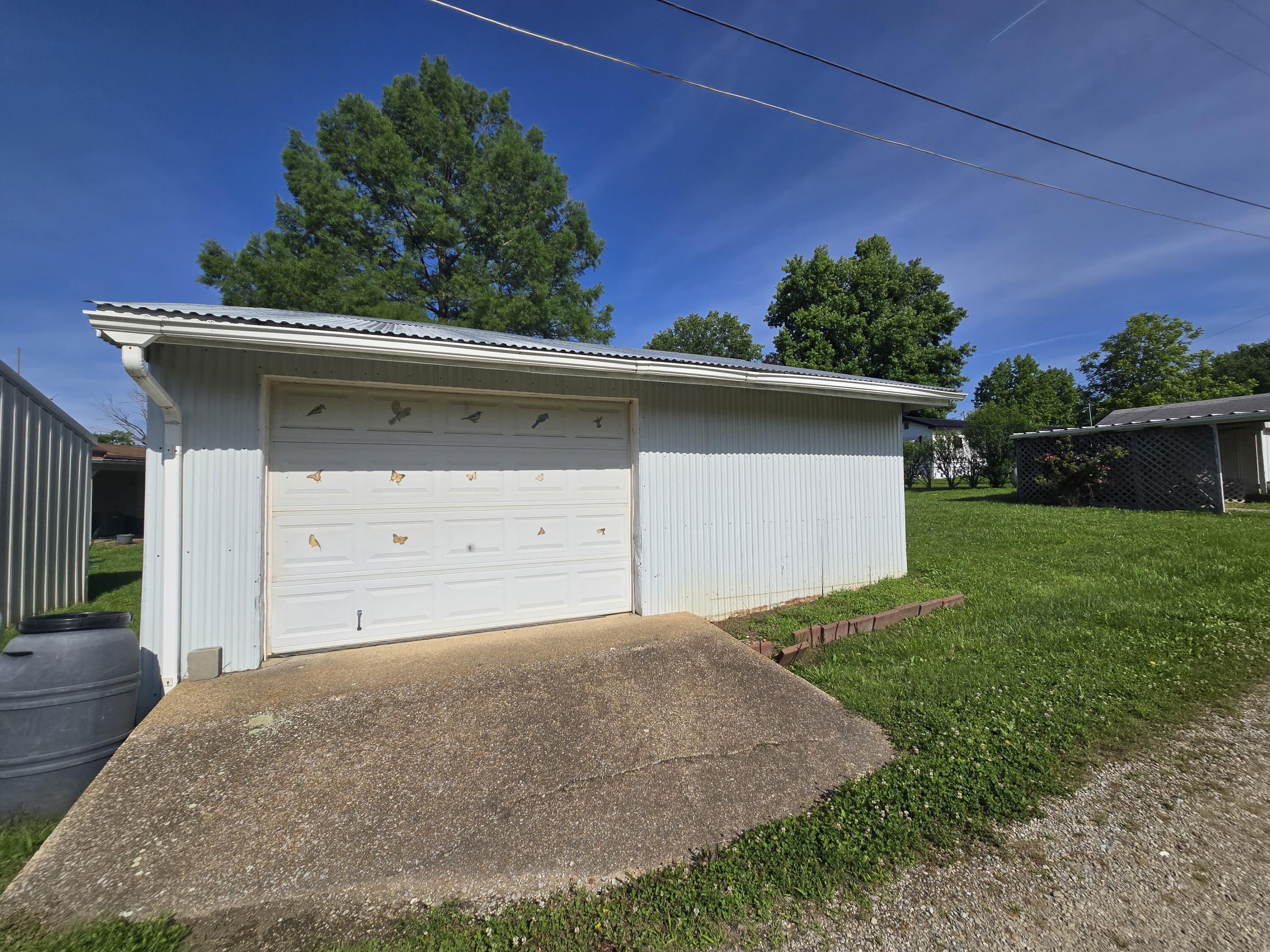 Photo 7 - Residential for sale – 22225  County Road 271a   Wheatland, MO