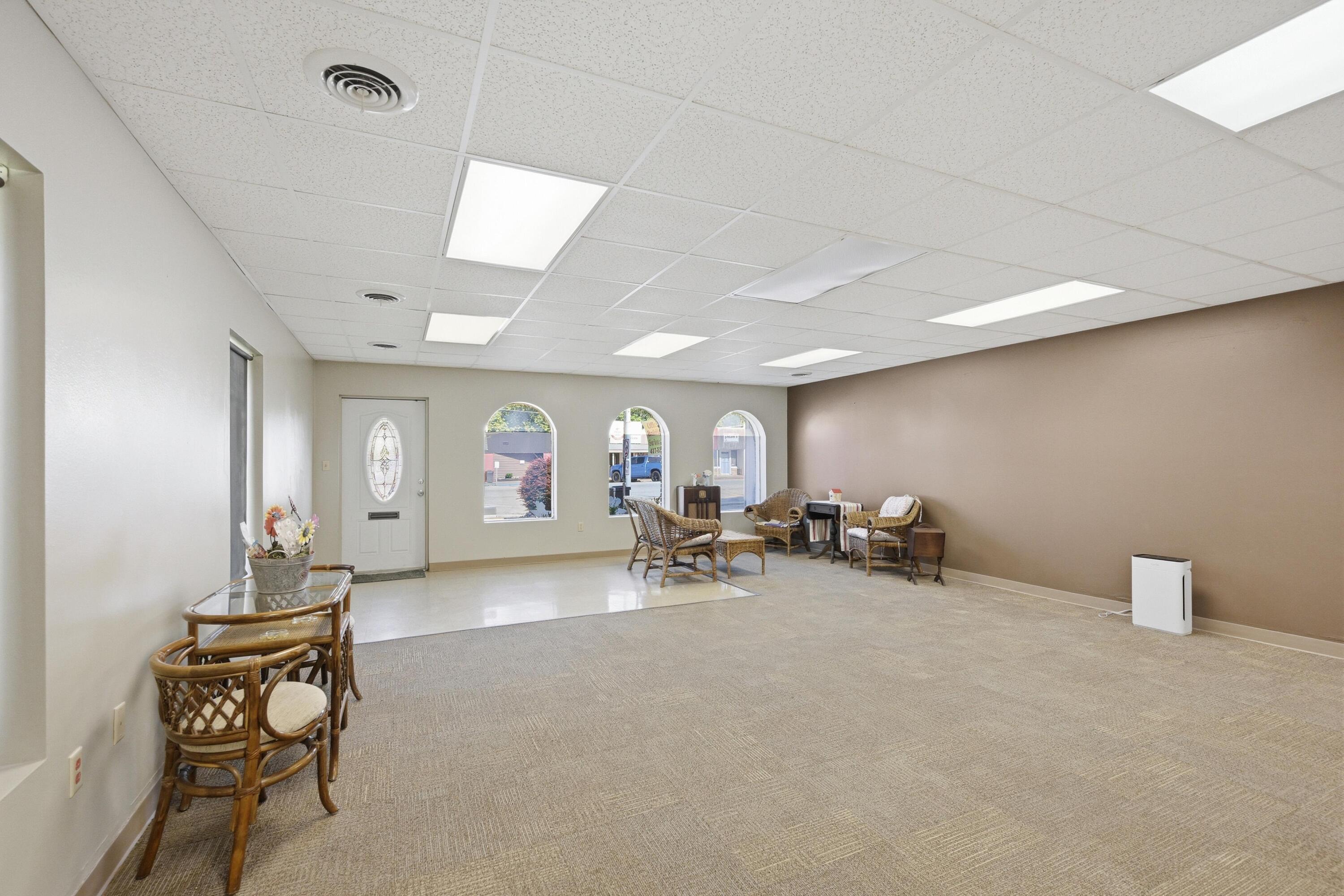 Photo 8 - Commercial Sale for sale – 1207  Cherokee Avenue  Seneca, MO