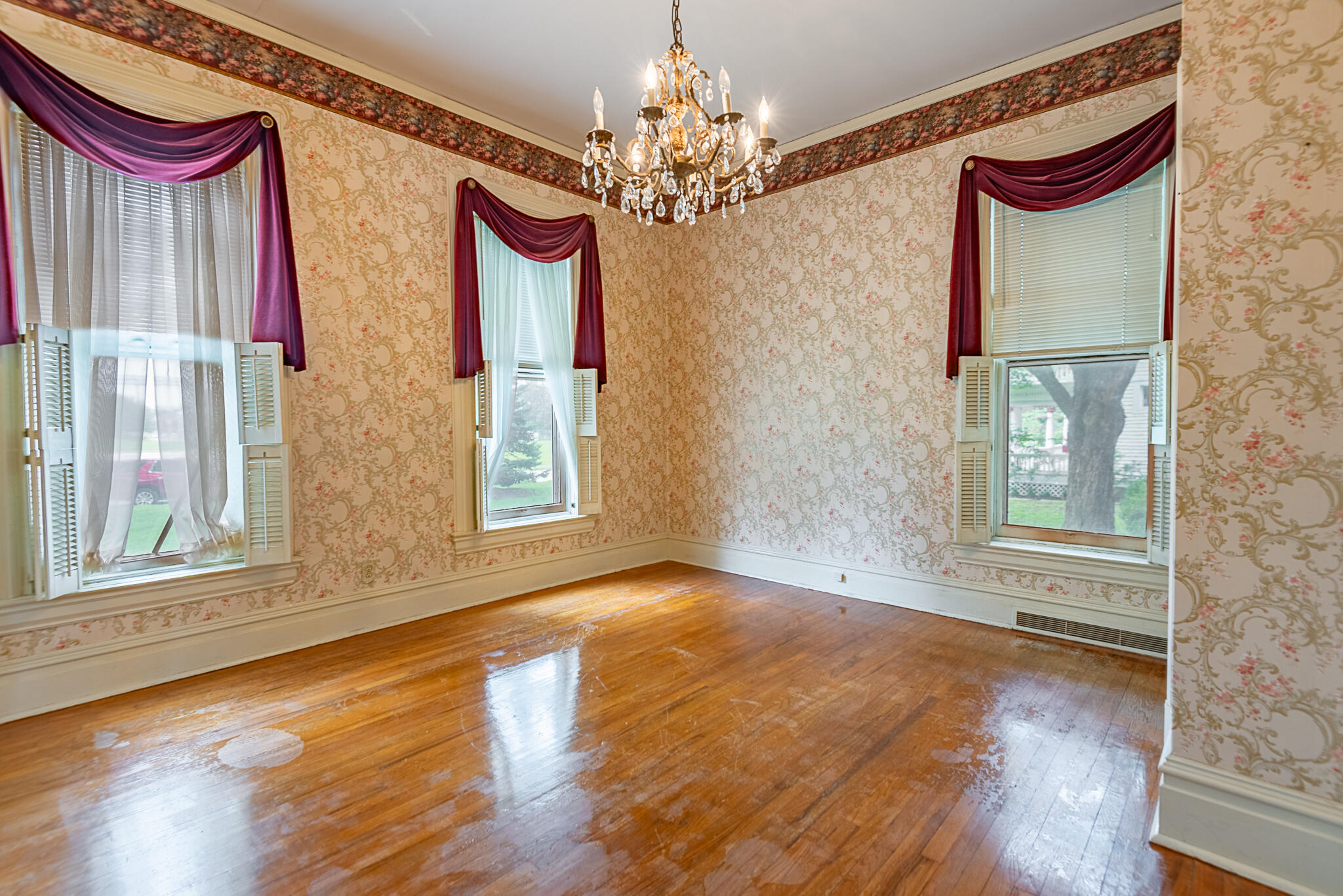 Photo 9 - Residential for sale – 625  South Avenue  Springfield, MO