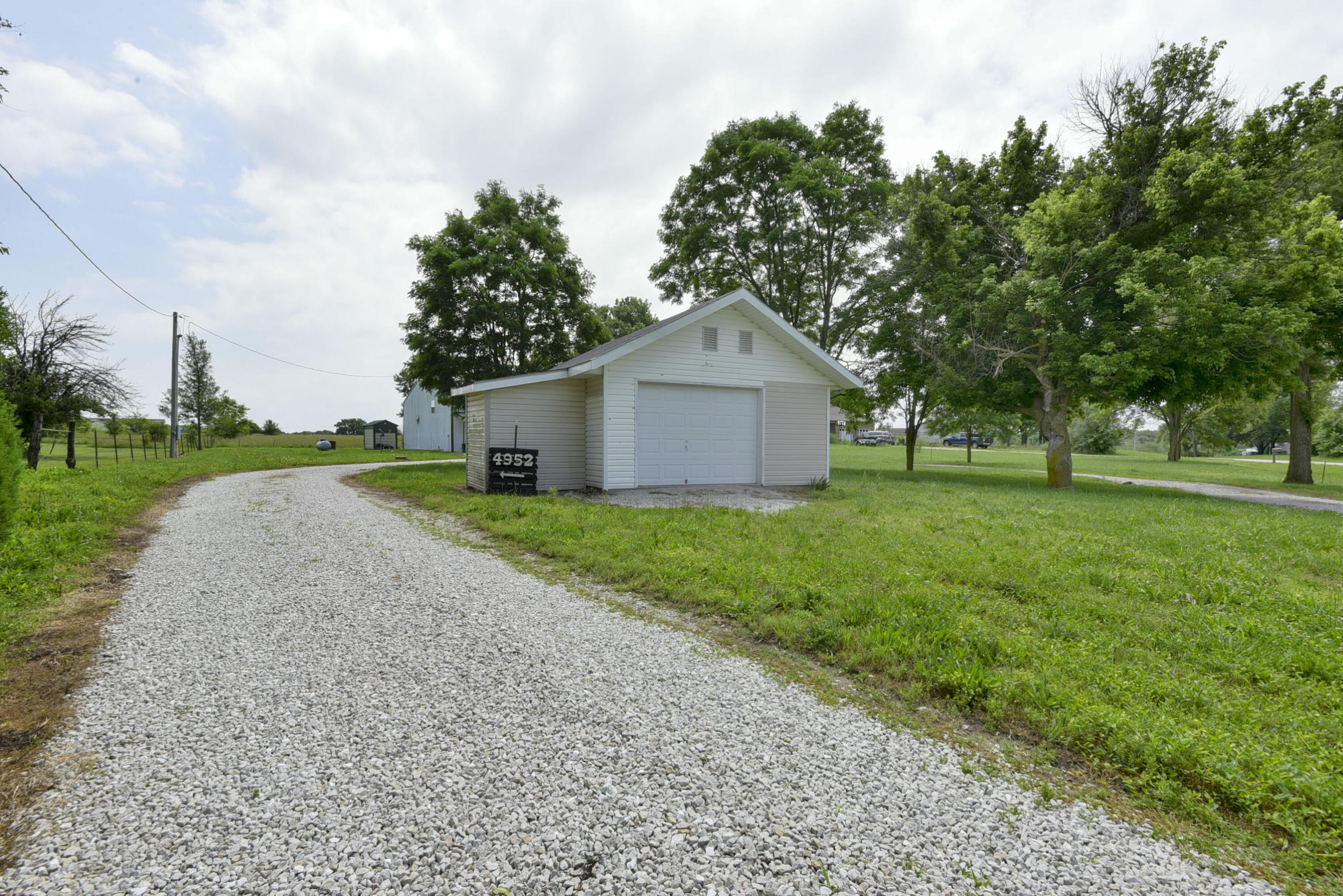 Photo 19 - Residential for sale – 4952  Highway F   Bolivar, MO
