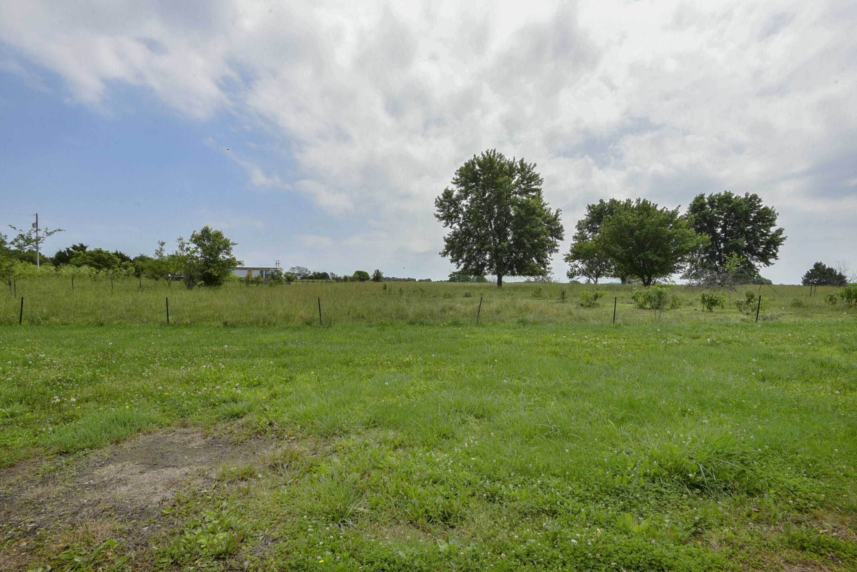 Photo 17 - Residential for sale – 4952  Highway F   Bolivar, MO