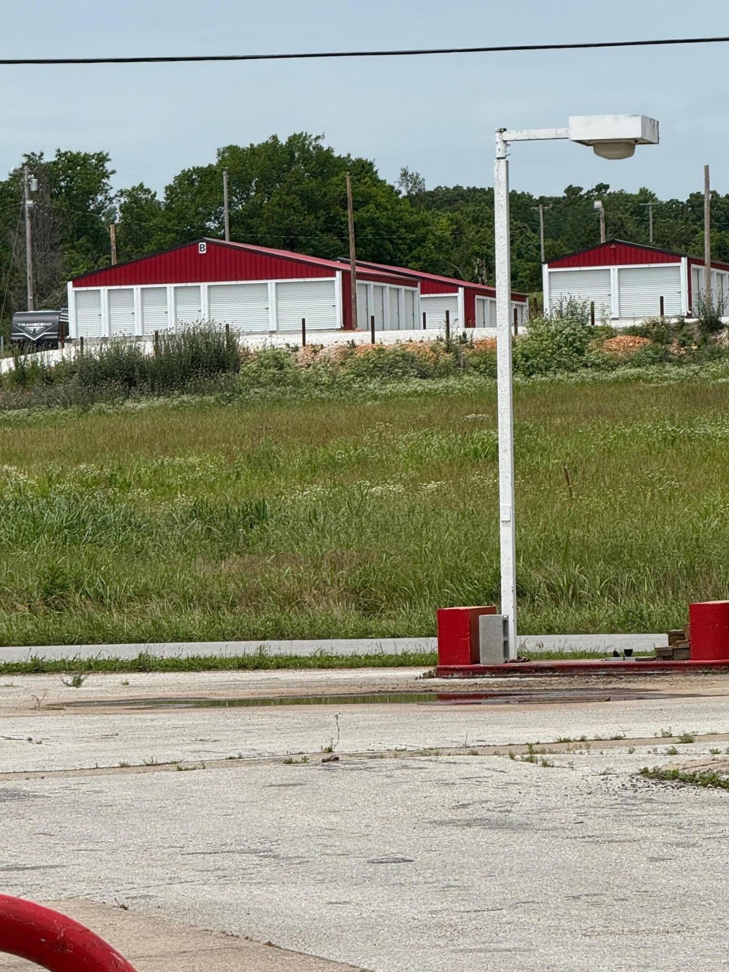 Photo 3 - Commercial Sale for sale – 529 N Business U. S. Highway 71   Neosho, MO