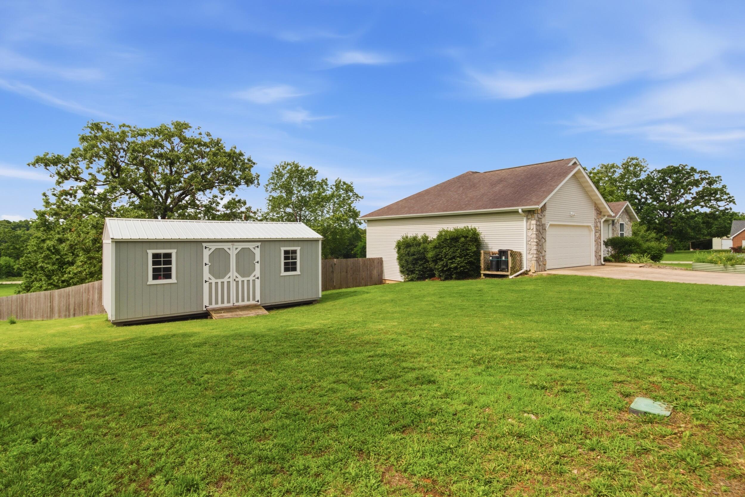 Photo 3 - Residential for sale – 7650  Private Road 2453   West Plains, MO