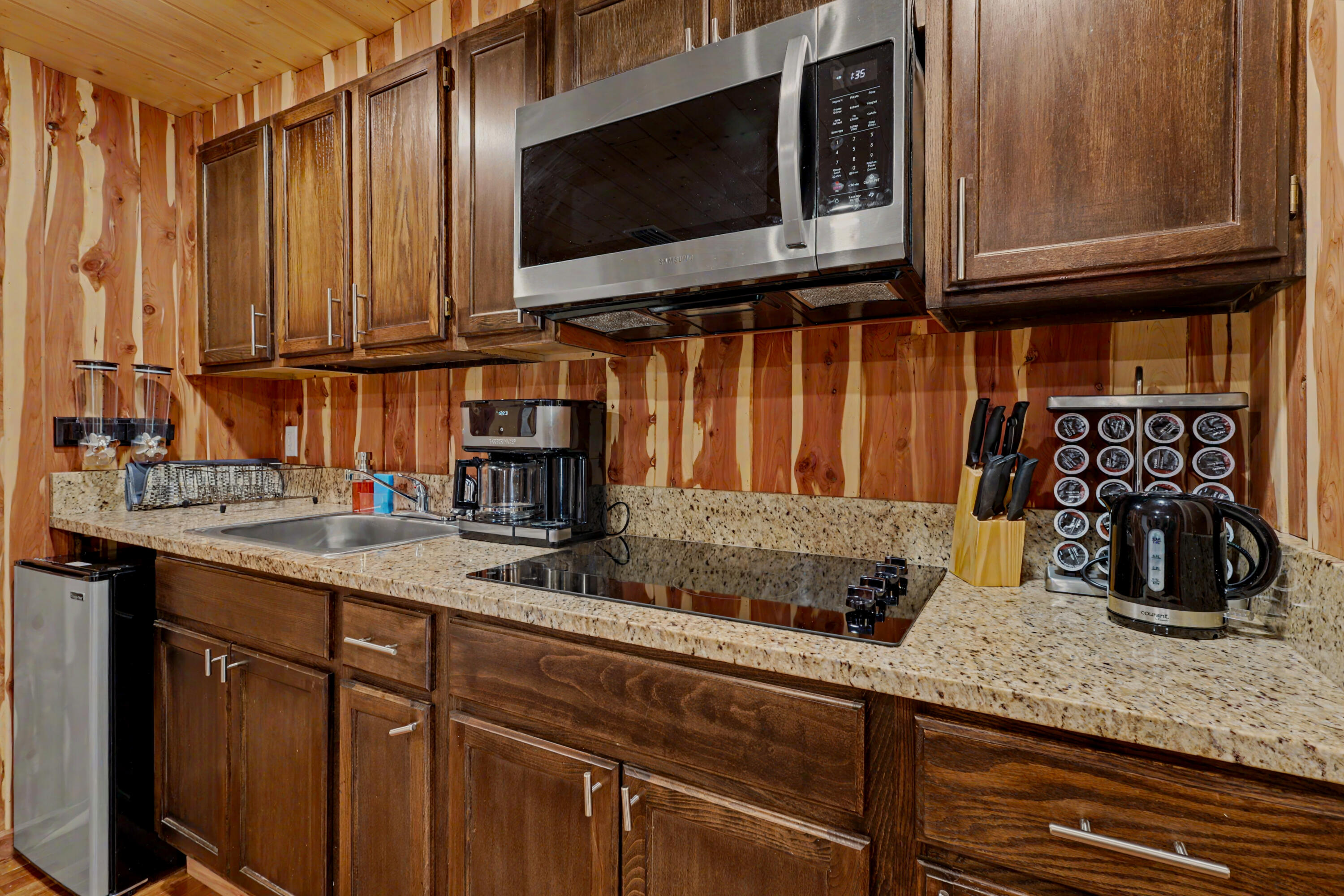 Photo 9 - Residential for sale – 156  Lakeridge Road  Rockaway Beach, MO