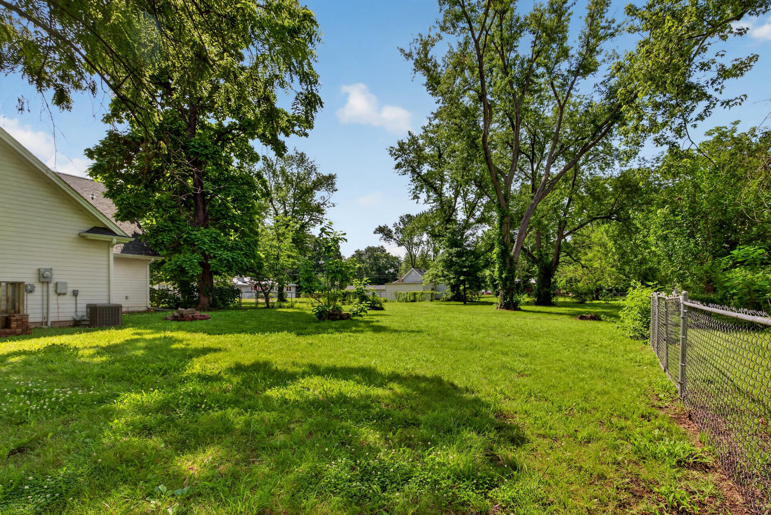 Photo 8 - Residential for sale – 1045 N Colorado Street  Nevada, MO