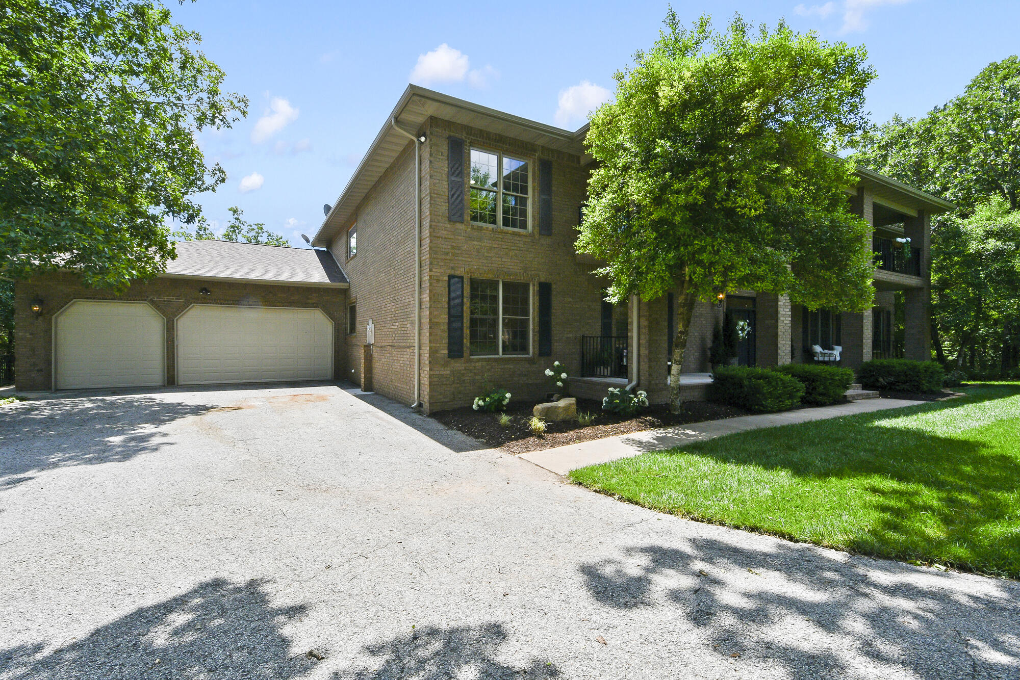 Photo 4 - Residential for sale – 1013  Silvercrest Place  Branson West, MO