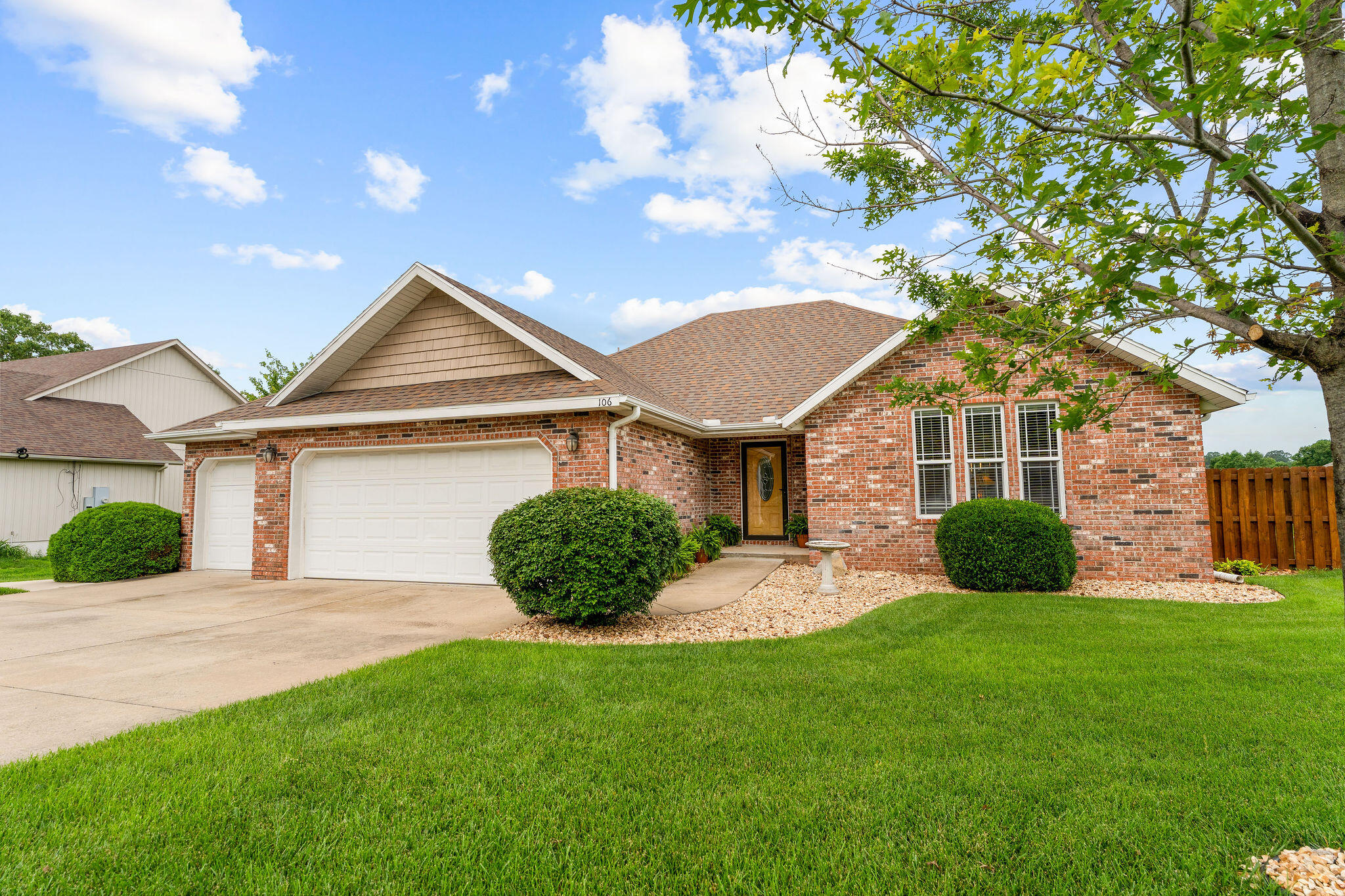 Photo 3 - Residential for sale – 106  Southview Drive  Branson, MO