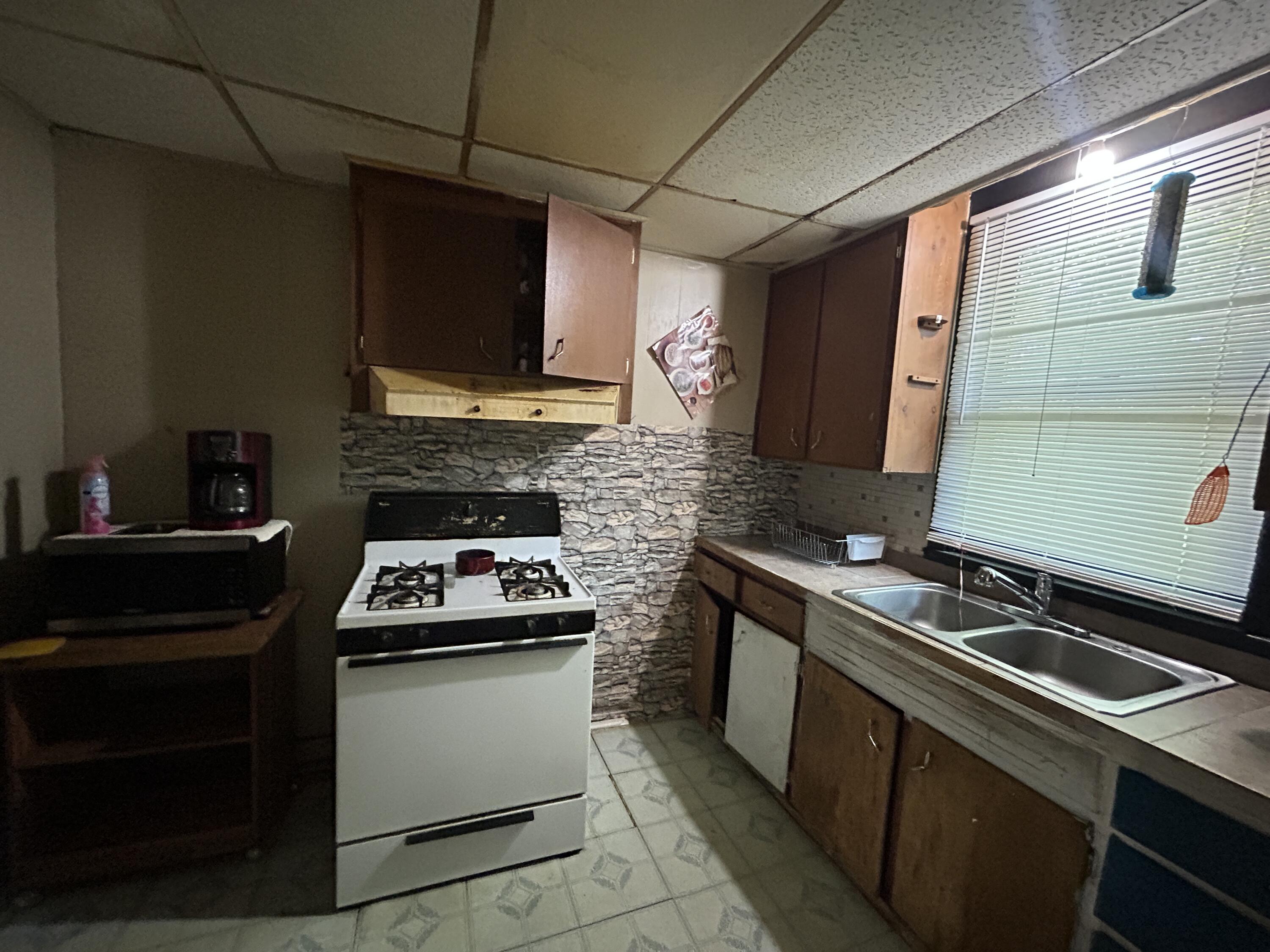 Photo 11 - Residential Income for sale – 429 S Broadway Avenue  Springfield, MO