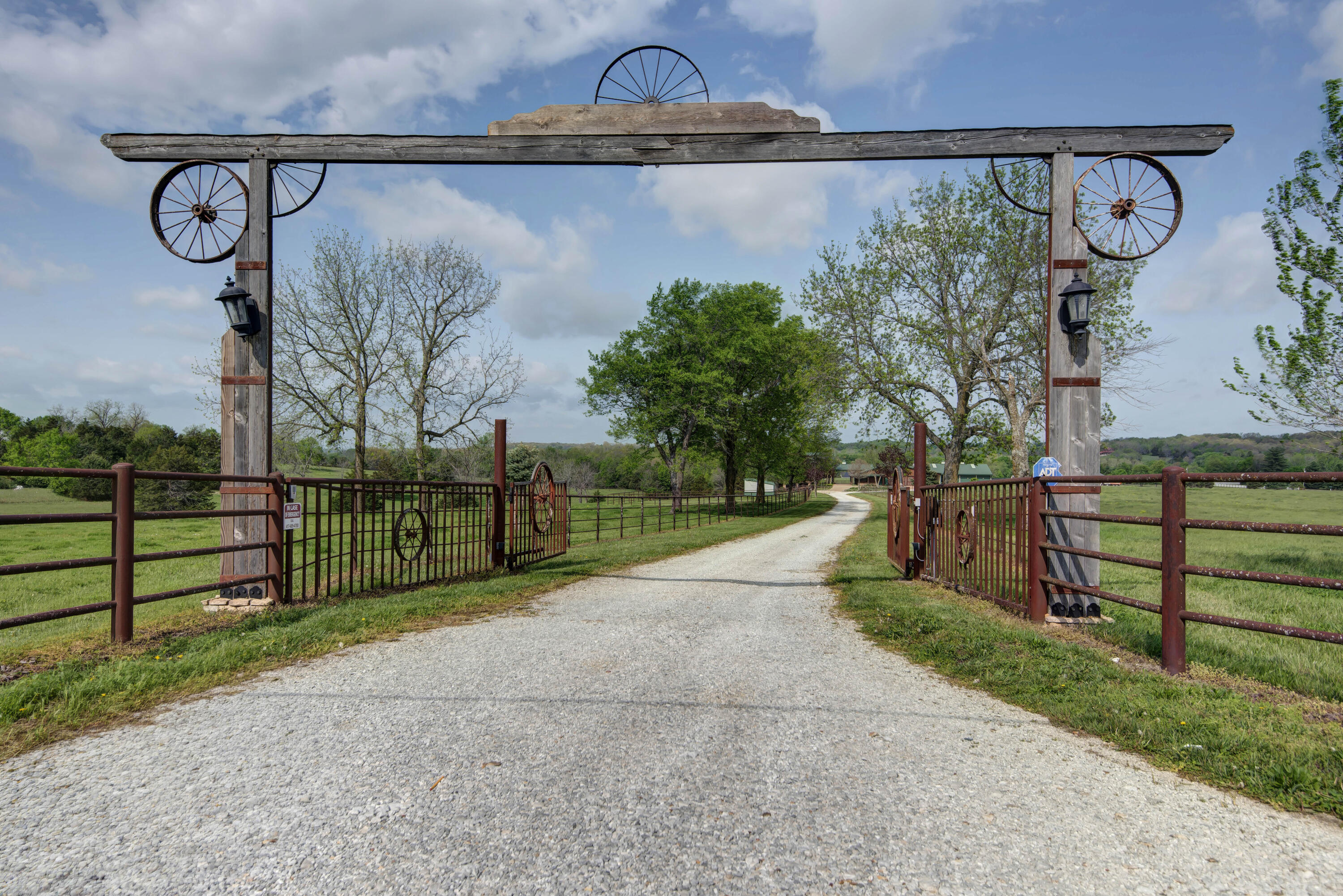 Photo 2 - Farm for sale – 1781 W Blue Springs Road  Nixa, MO