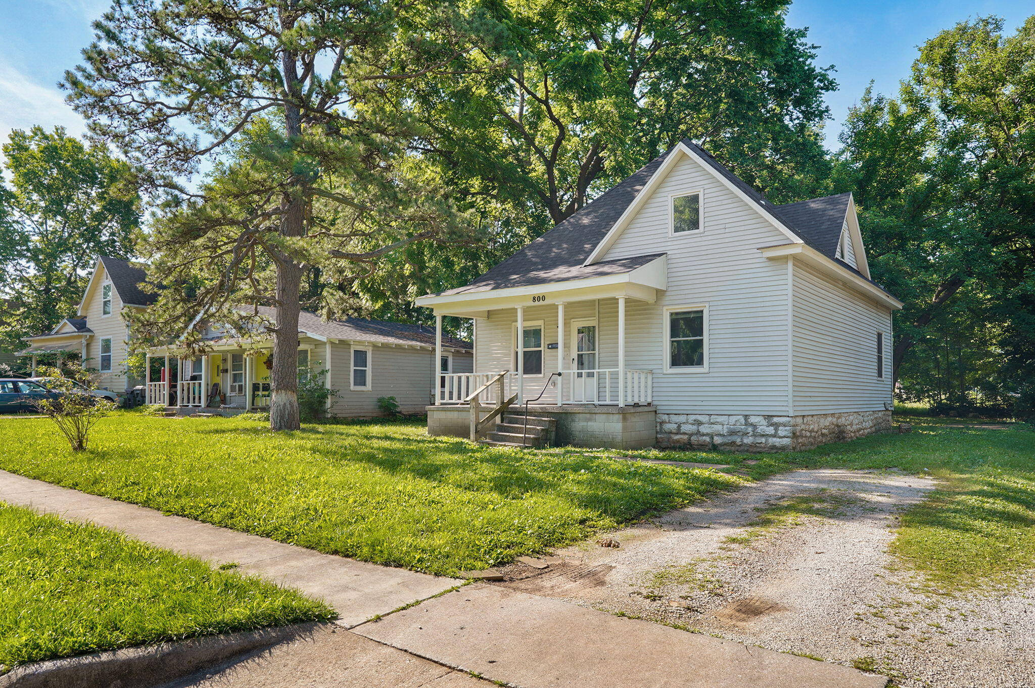 Photo 2 - Residential for sale – 800 W Central Street  Springfield, MO