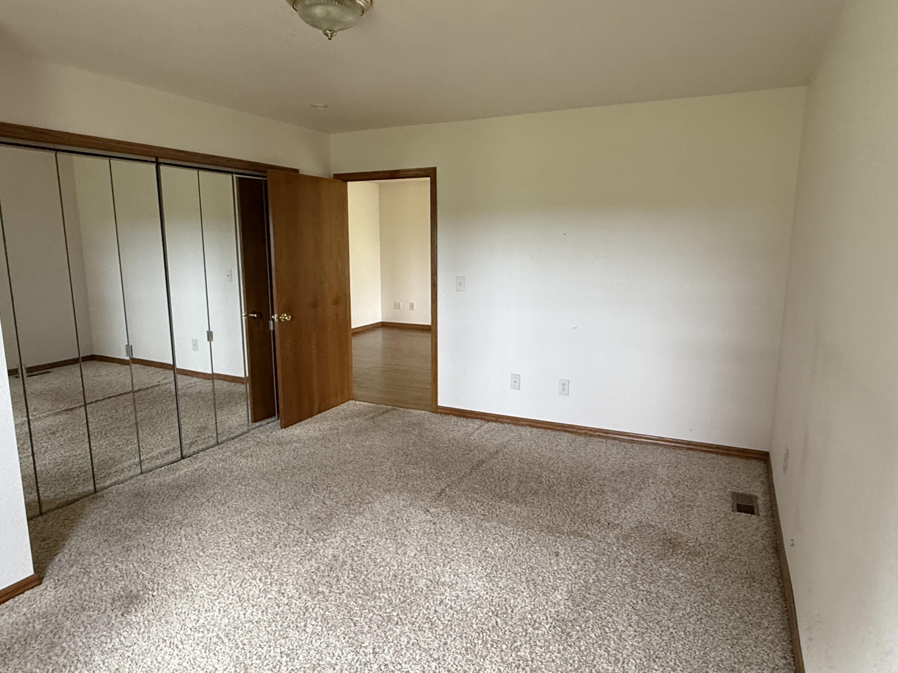 Photo 9 - Residential for sale – 26001  Highway Ee   Stark City, MO