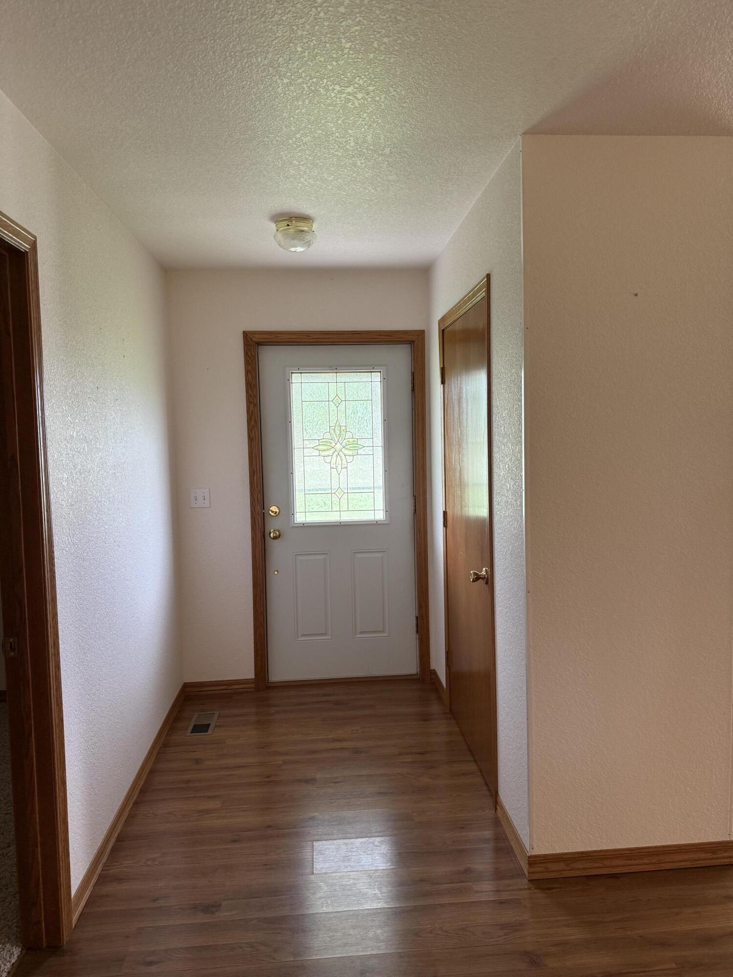 Photo 2 - Residential for sale – 26001  Highway Ee   Stark City, MO