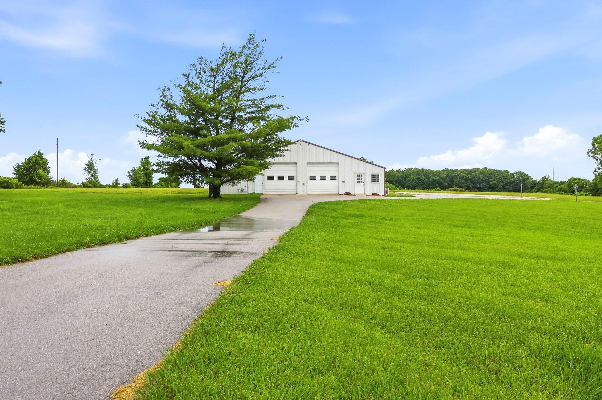 Photo 2 - Commercial Lease for sale – 125 N Harper Street  Rogersville, MO