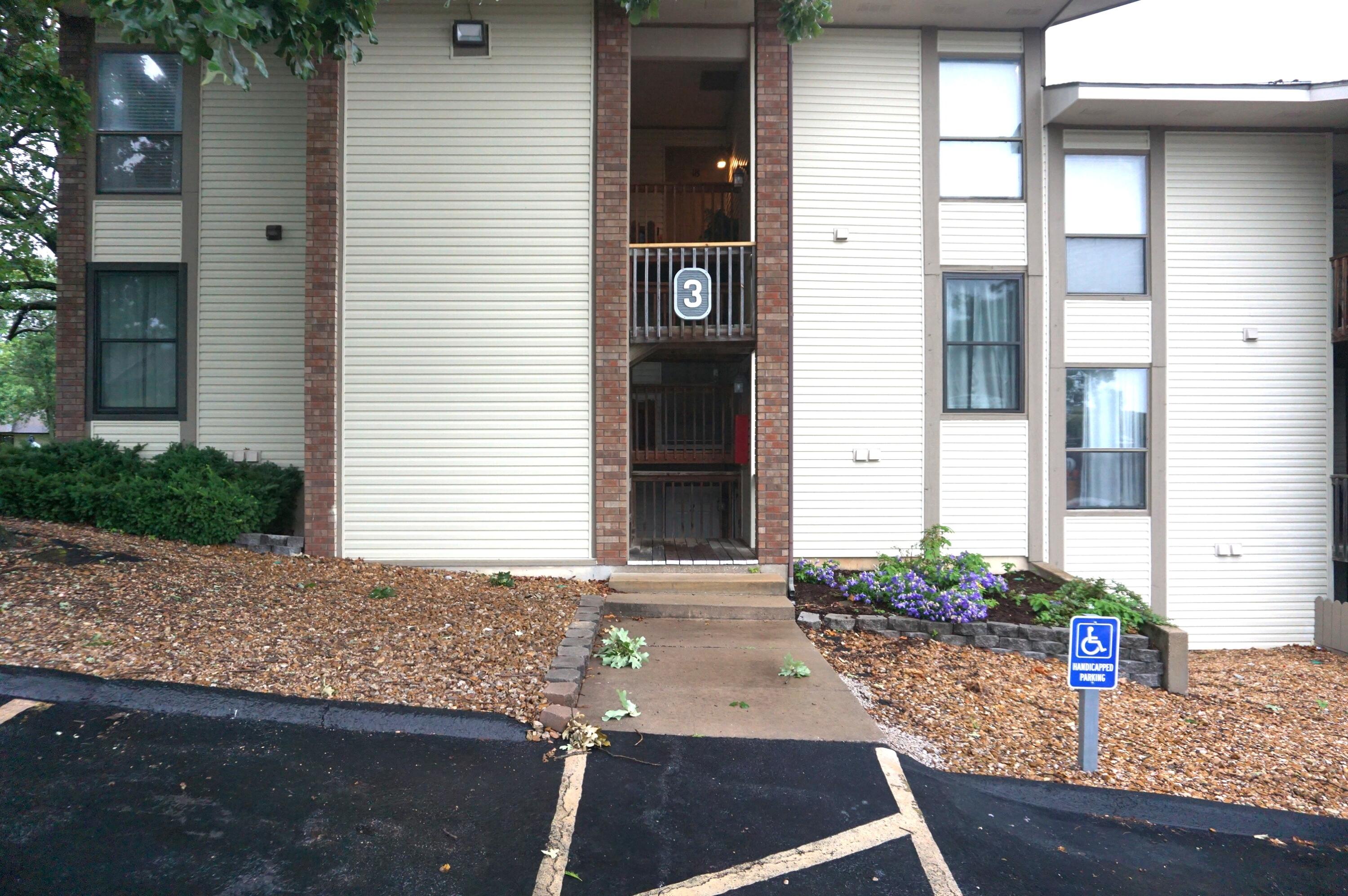Residential for sale – 187  Clubhouse Drive  Branson, MO