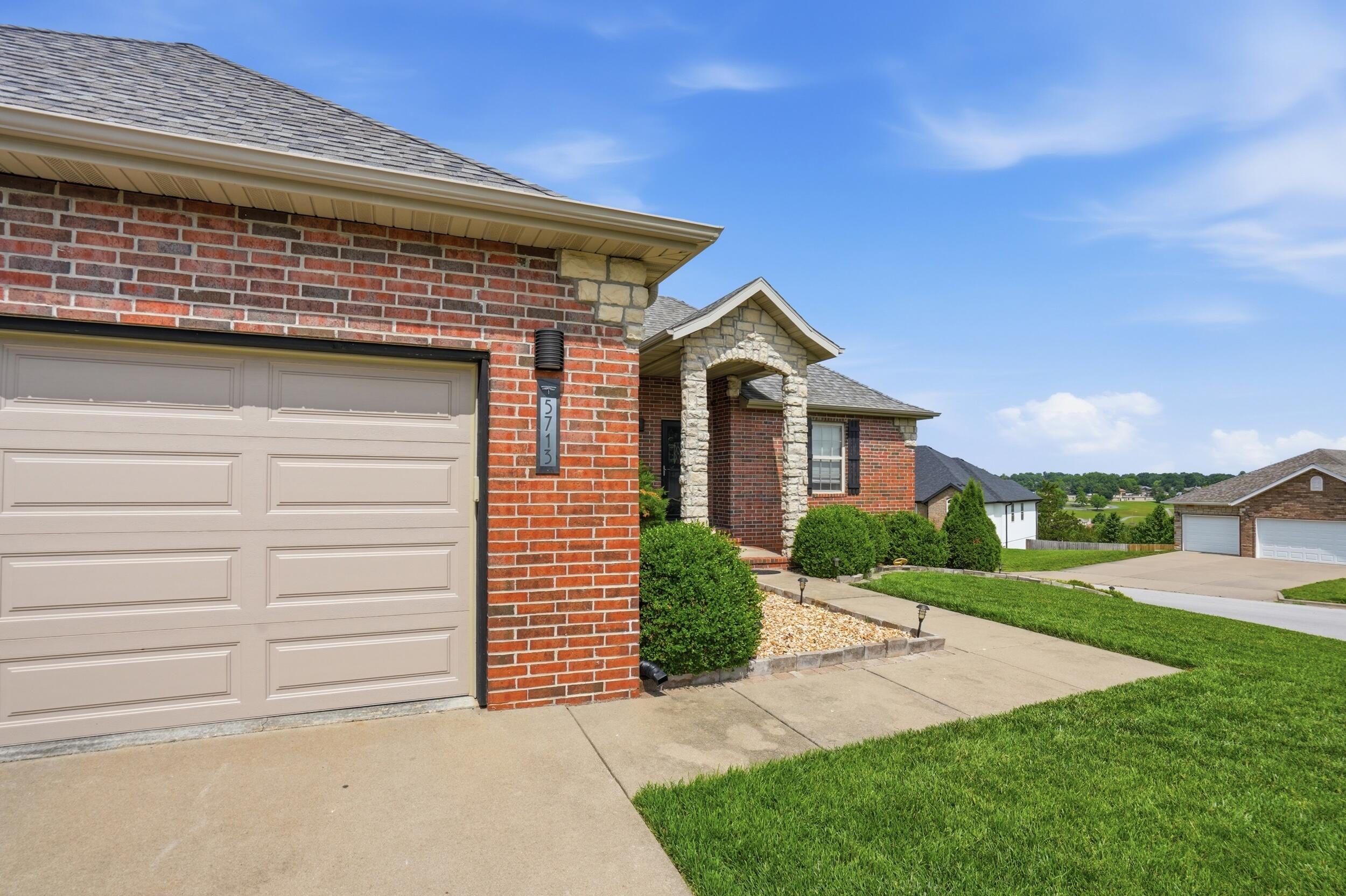 Photo 4 - Residential for sale – 5713 S Lexington Avenue  Springfield, MO
