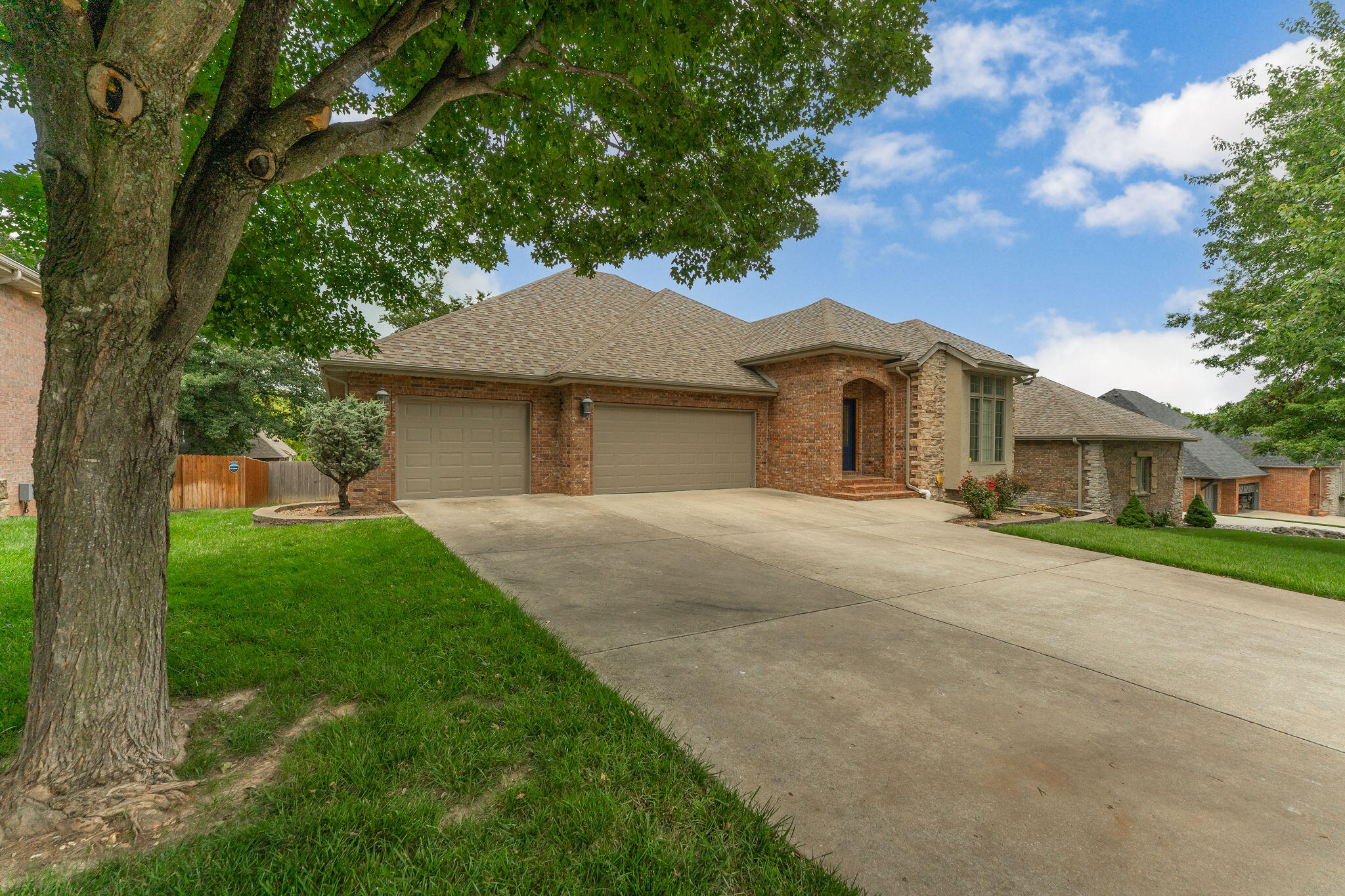 Photo 3 - Residential for sale – 2953 W Canterbury Street  Springfield, MO
