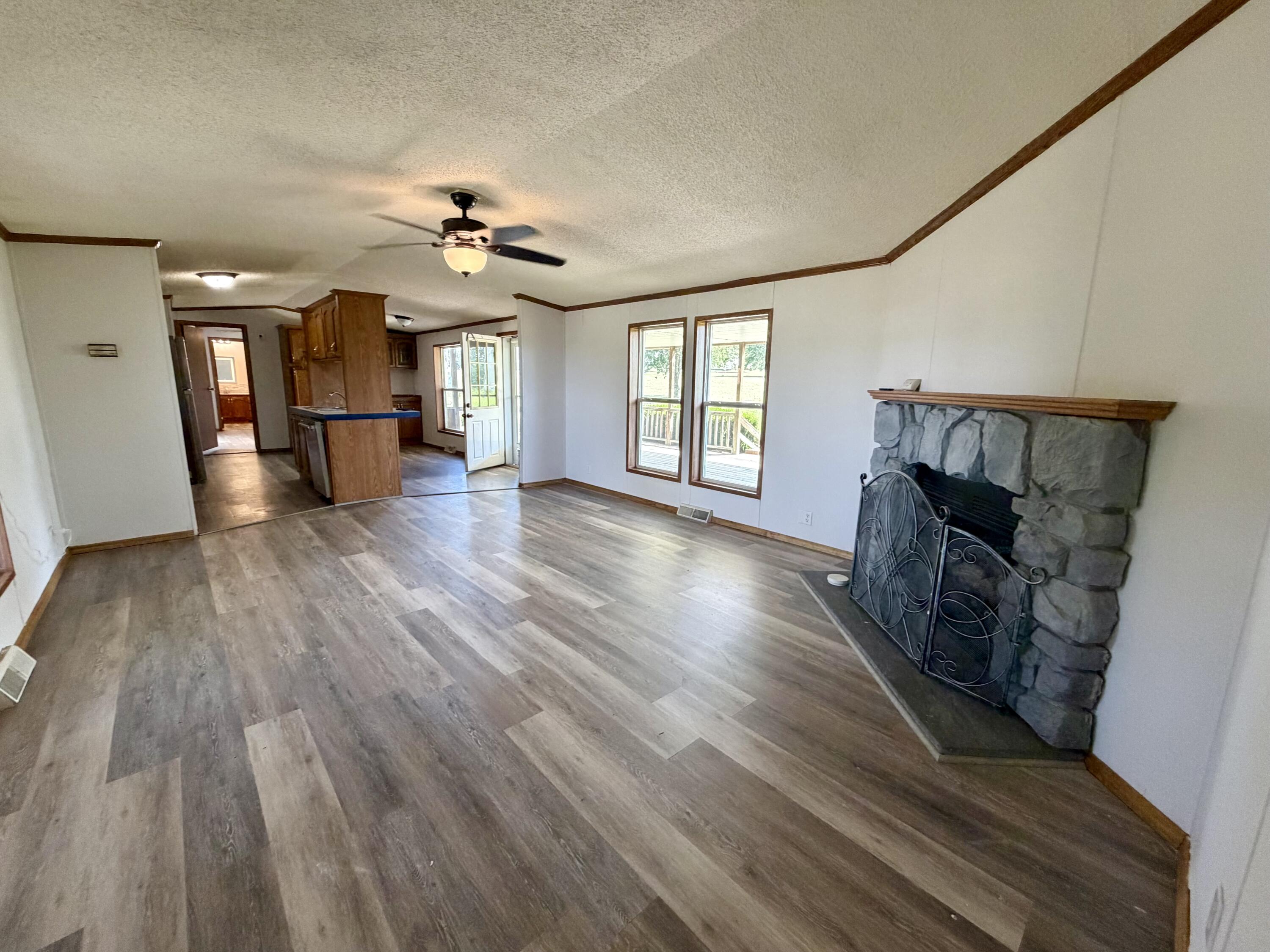 Photo 9 - Residential for sale – 16075  Private Road 1091   Cassville, MO