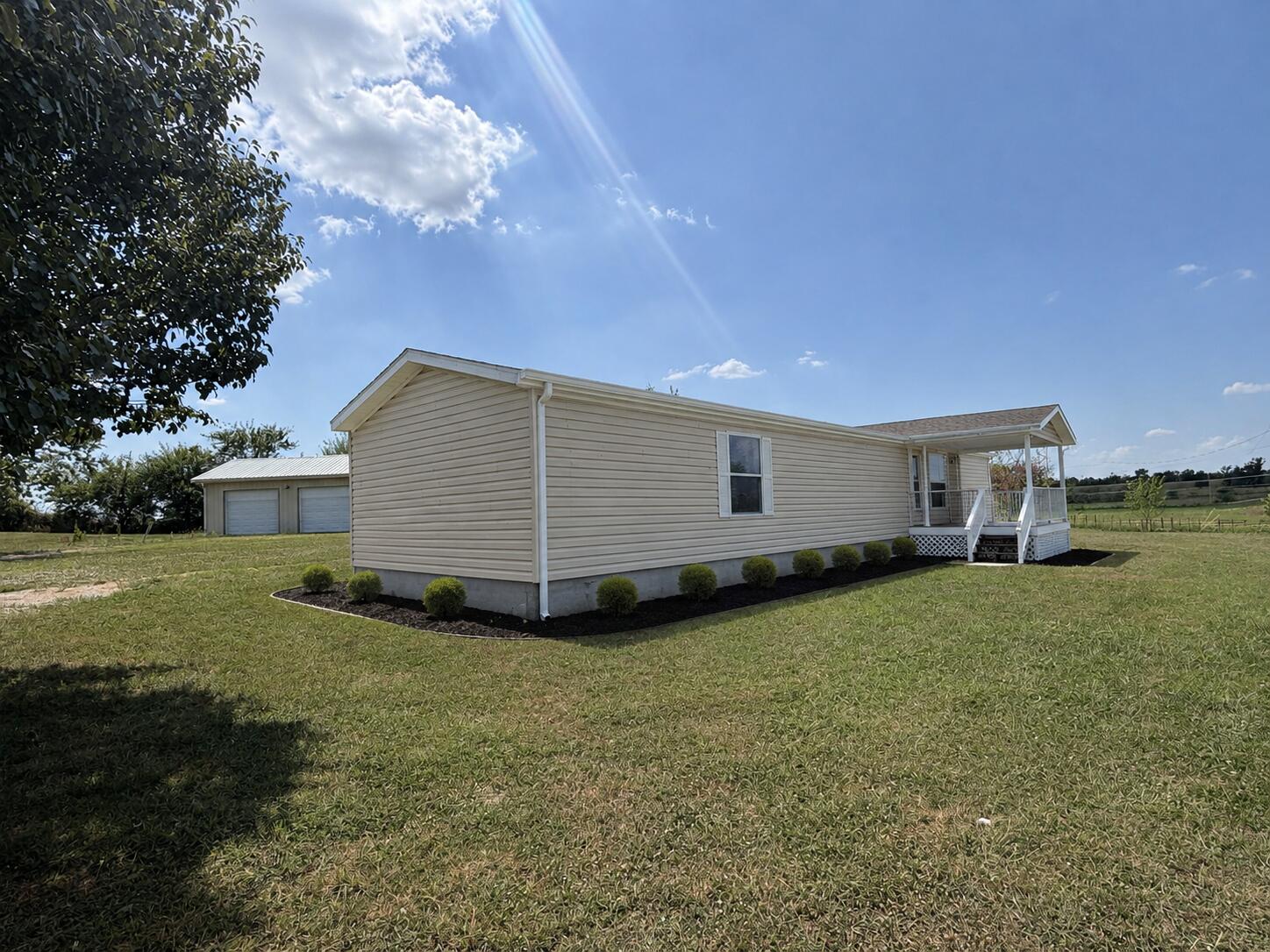 Photo 6 - Residential for sale – 16075  Private Road 1091   Cassville, MO