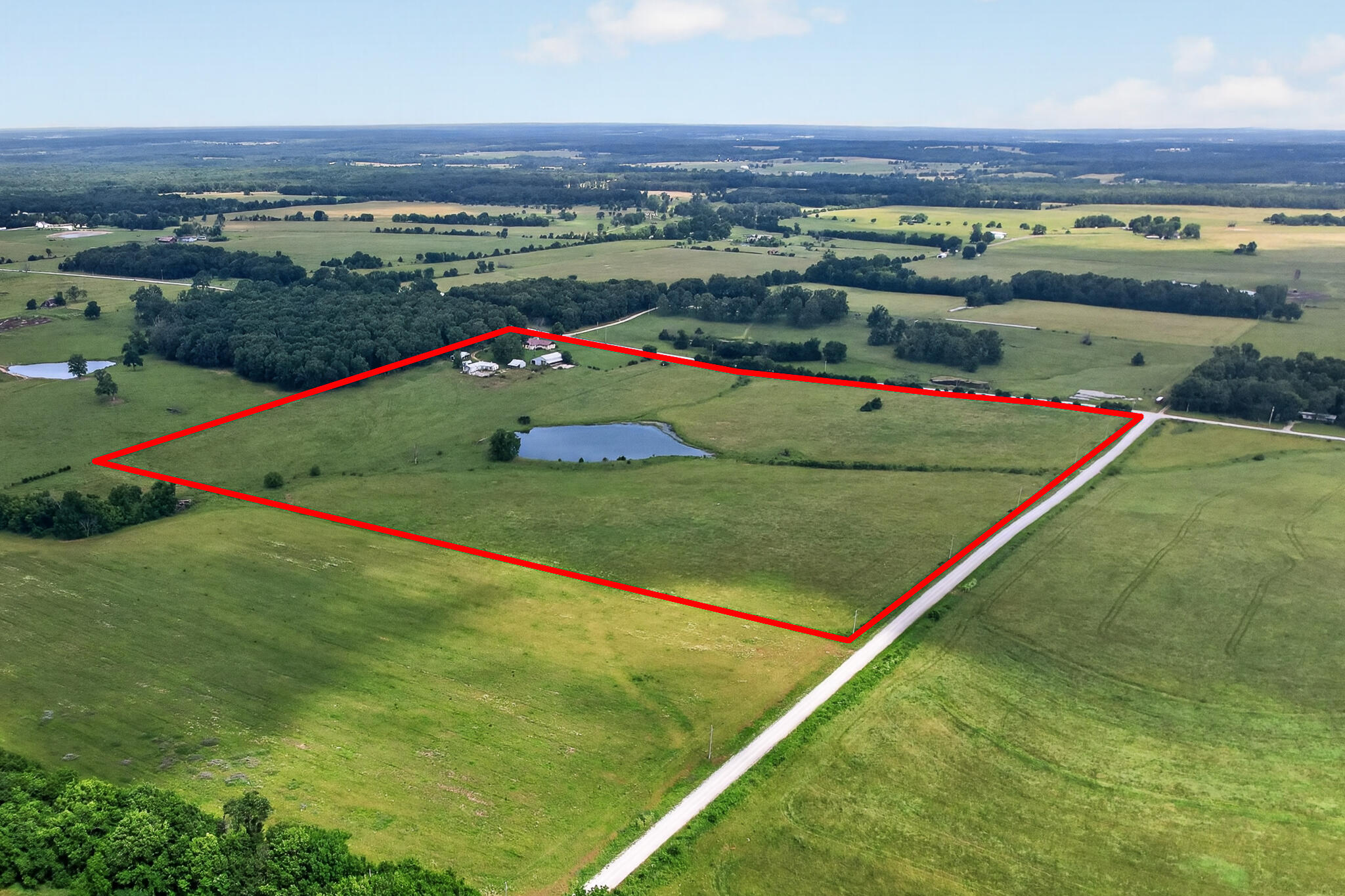 Residential for sale – 820 S Dallas County Line Road Conway, MO