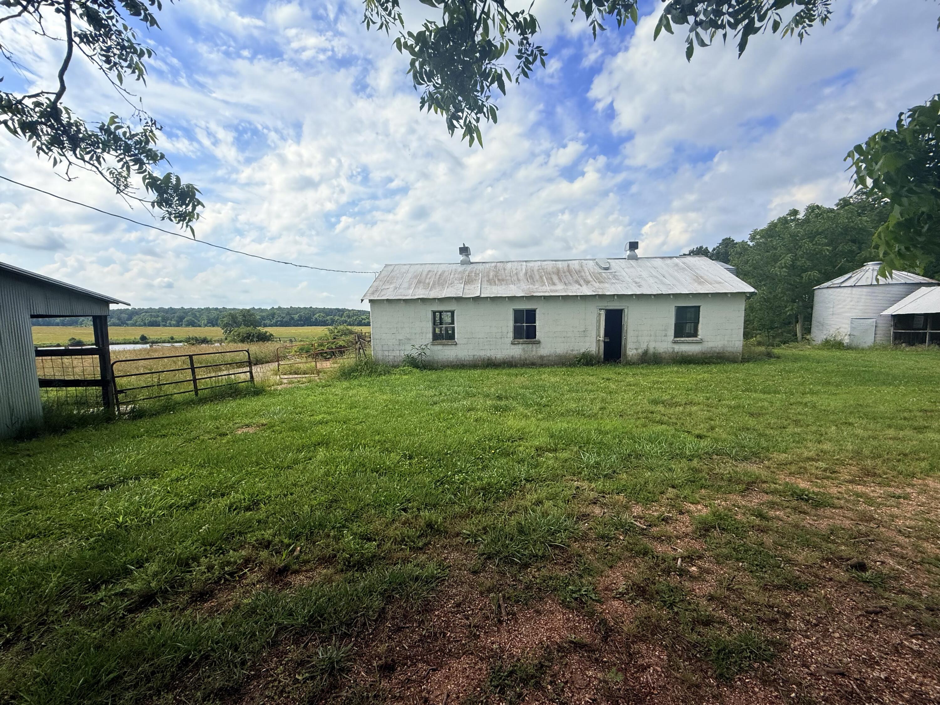 Photo 28 - Residential for sale – 820 S Dallas County Line Road  Conway, MO