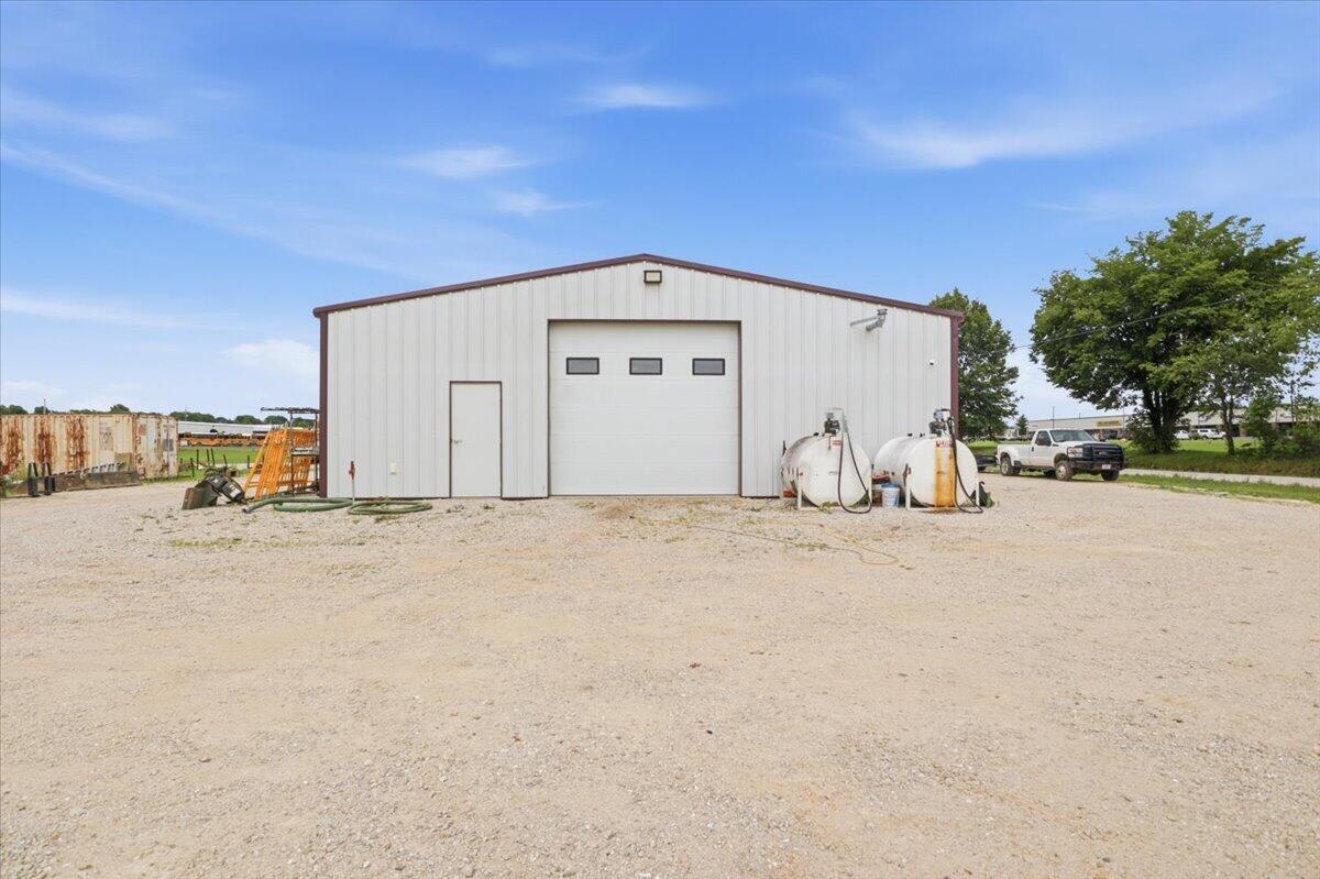 Photo 4 - Commercial Sale for sale – 1350  Azalea Street  Buffalo, MO