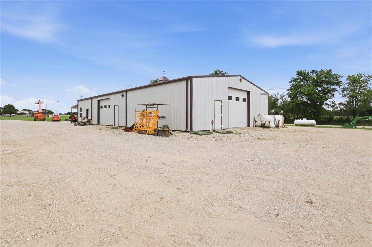 Photo 3 - Commercial Sale for sale – 1350  Azalea Street  Buffalo, MO