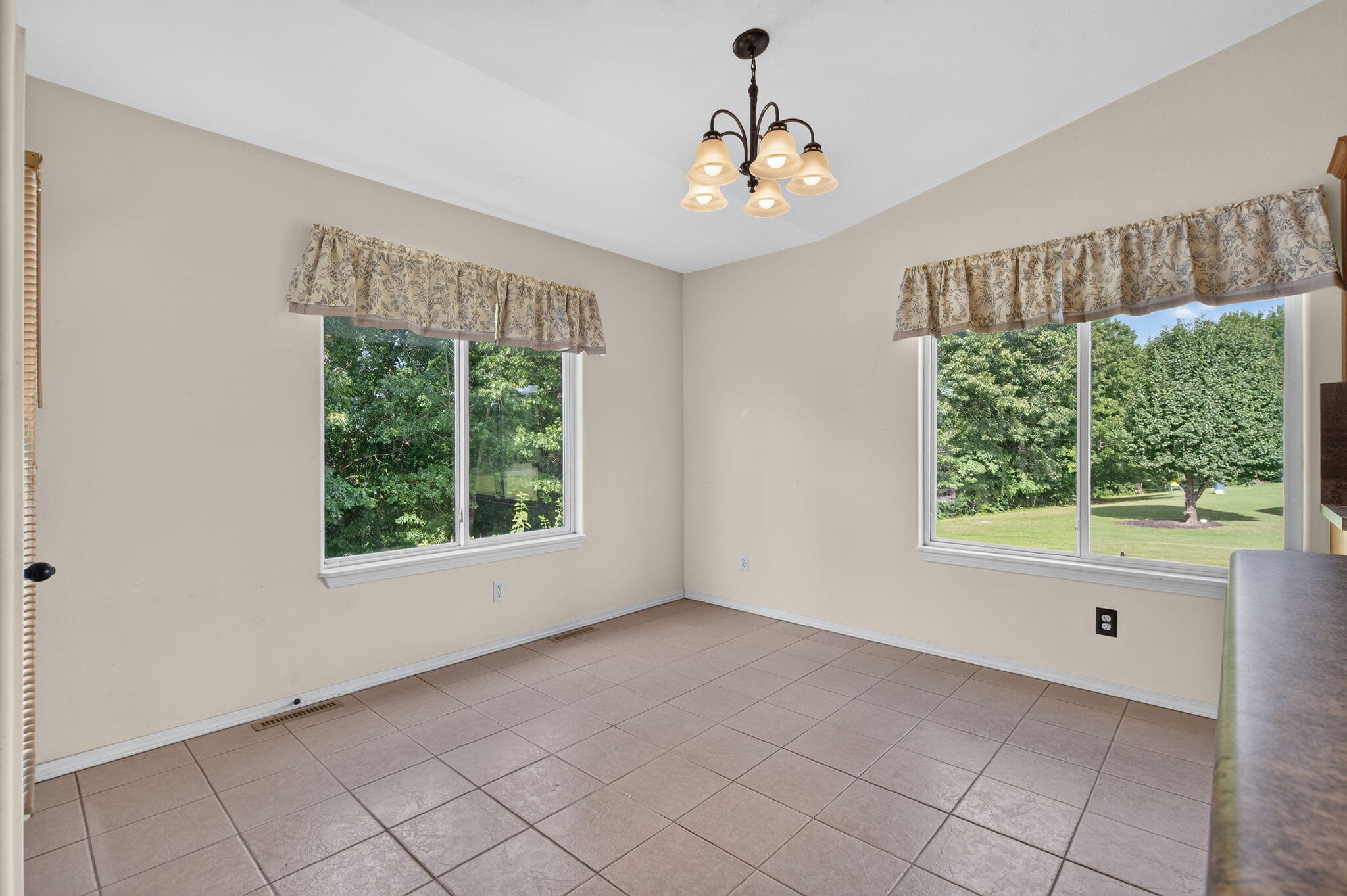 Photo 22 - Residential for sale – 237 N Catamount Boulevard  Branson West, MO