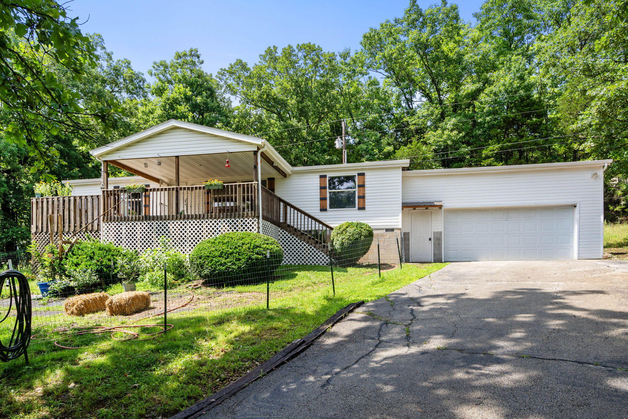 Photo 4 - Residential for sale – 500  Wallace Drive  Rockaway Beach, MO