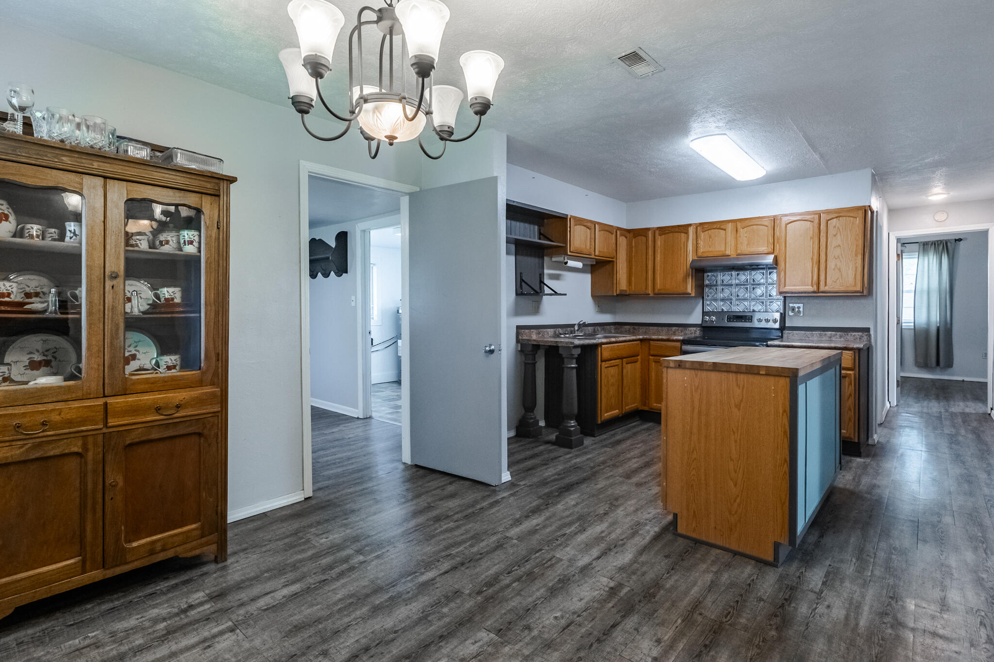 Photo 7 - Residential for sale – 114 S Main Street  Urbana, MO