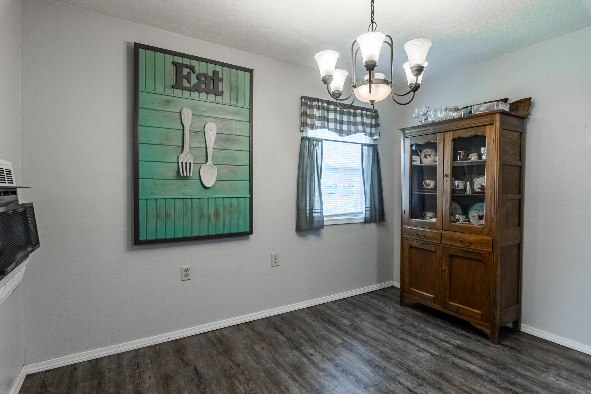 Photo 13 - Residential for sale – 114 S Main Street  Urbana, MO