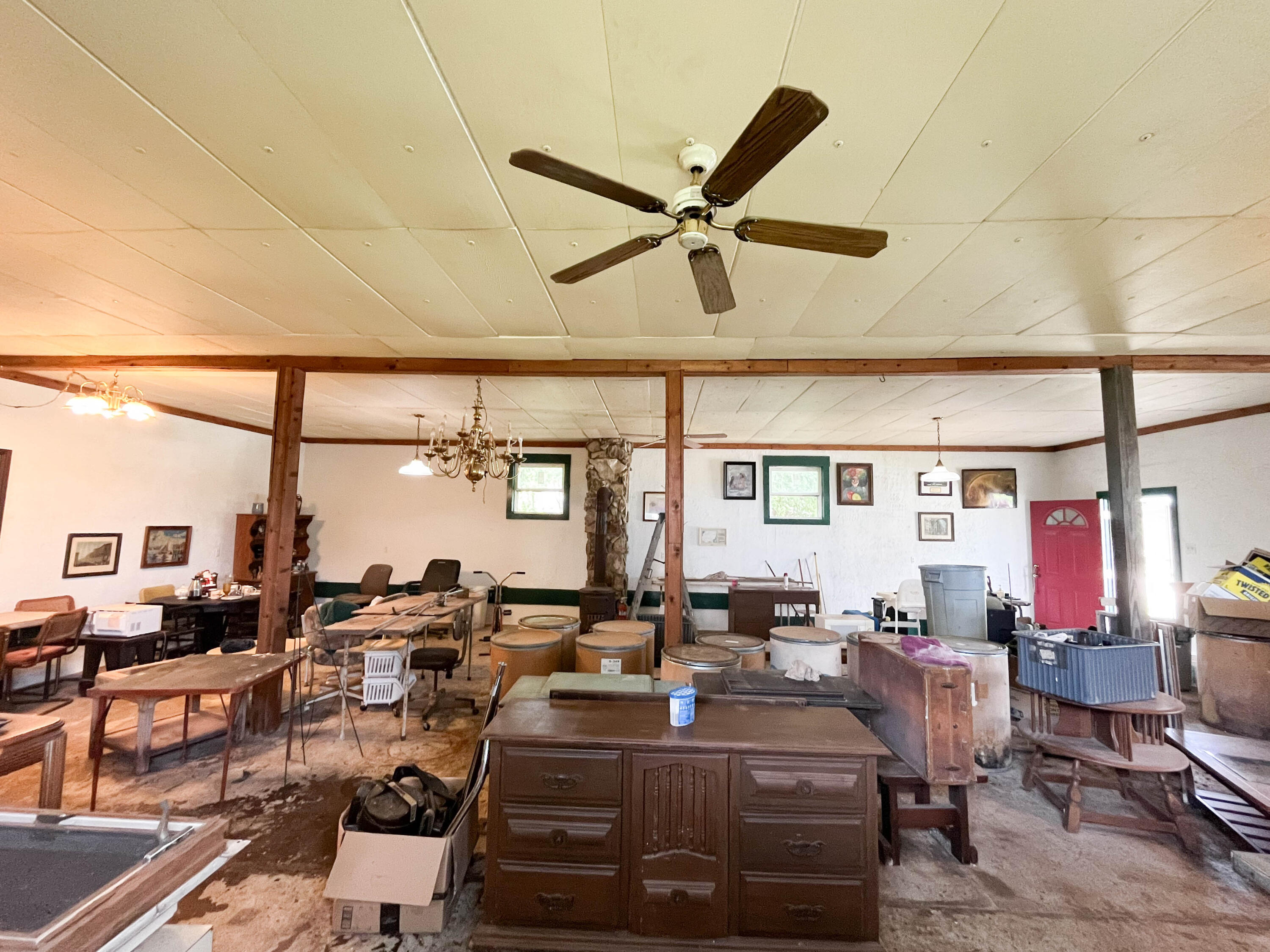 Photo 2 - Commercial Sale for sale – 101  Luyster Street  Koshkonong, MO