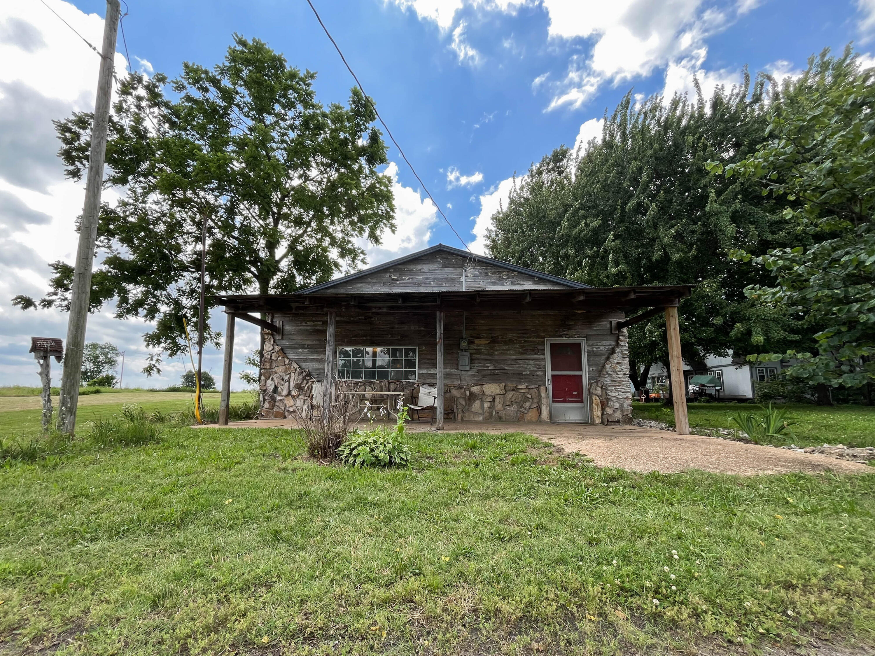 Photo 10 - Commercial Sale for sale – 101  Luyster Street  Koshkonong, MO