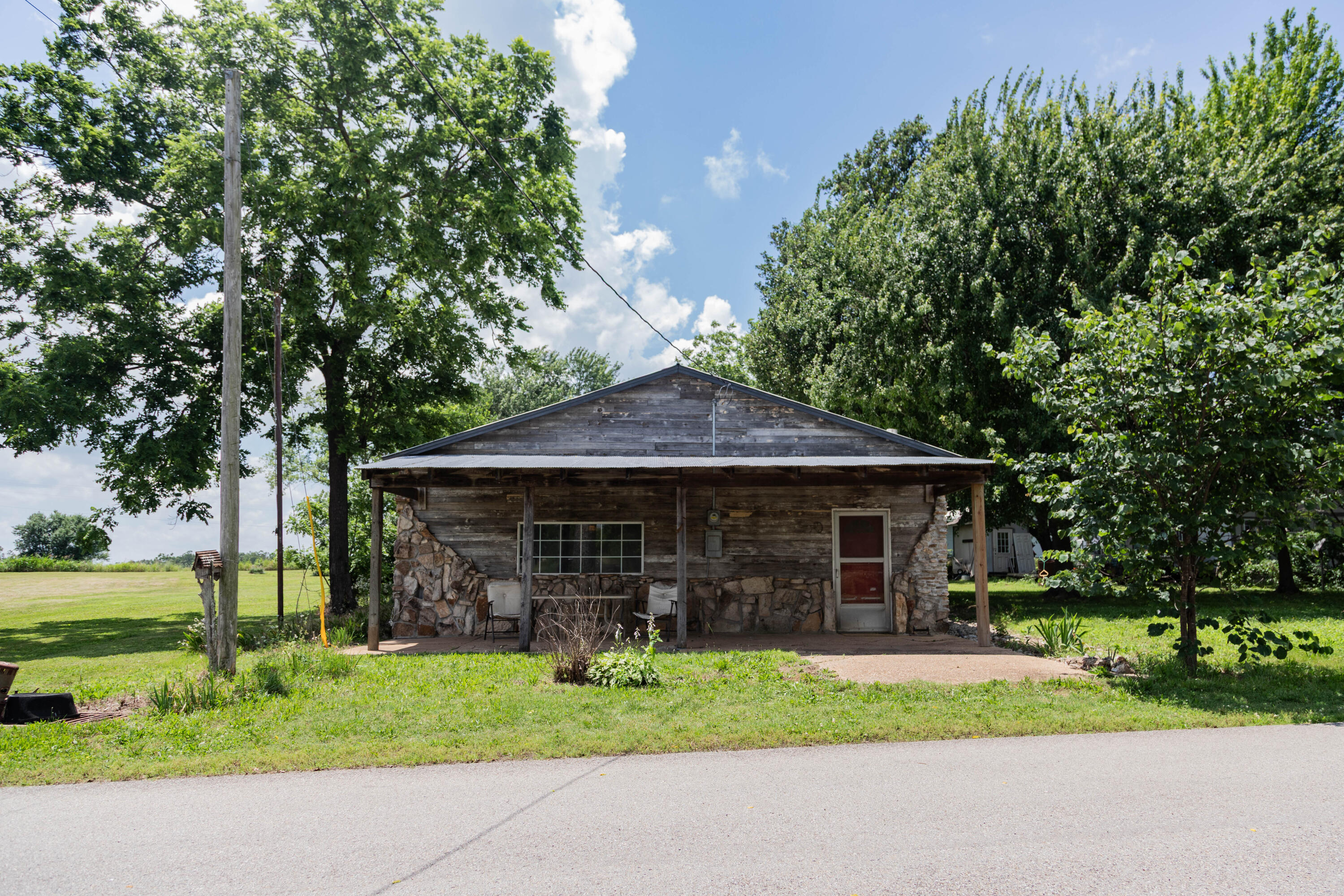 Photo 12 - Commercial Sale for sale – 101  Luyster Street  Koshkonong, MO