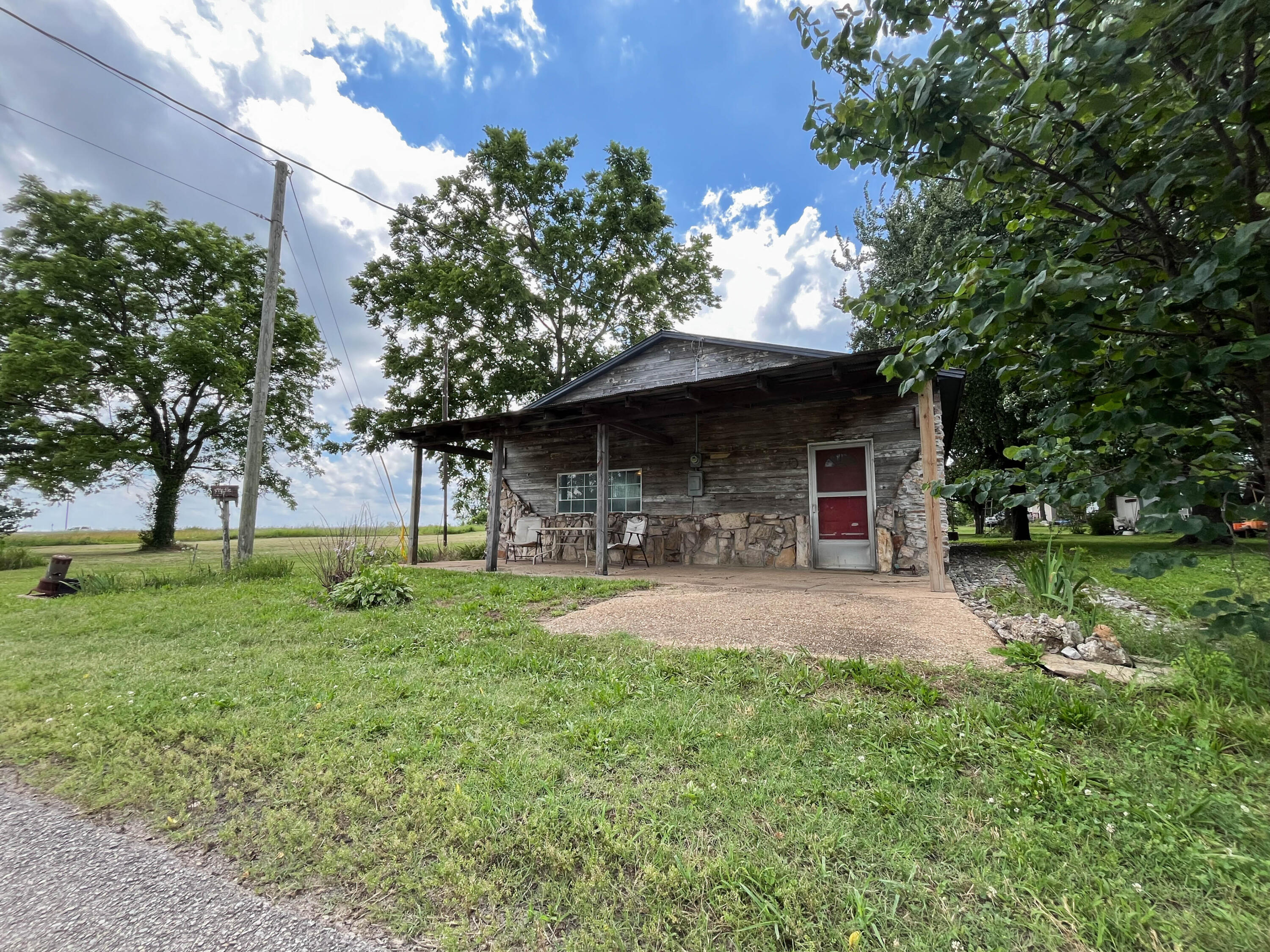 Photo 9 - Commercial Sale for sale – 101  Luyster Street  Koshkonong, MO