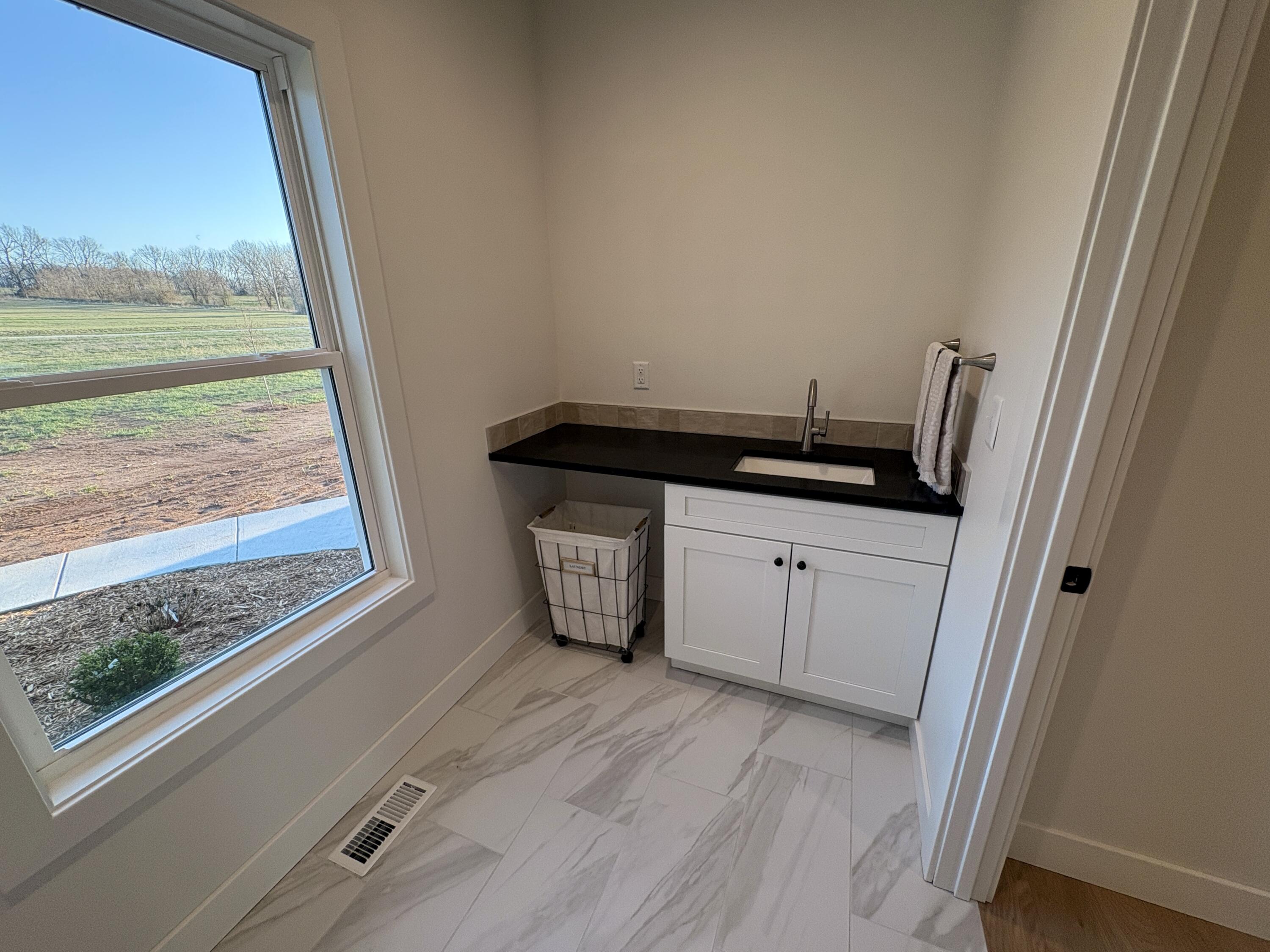 Photo 37 - Residential for sale – 20203  Lawrence 2008p   Everton, MO